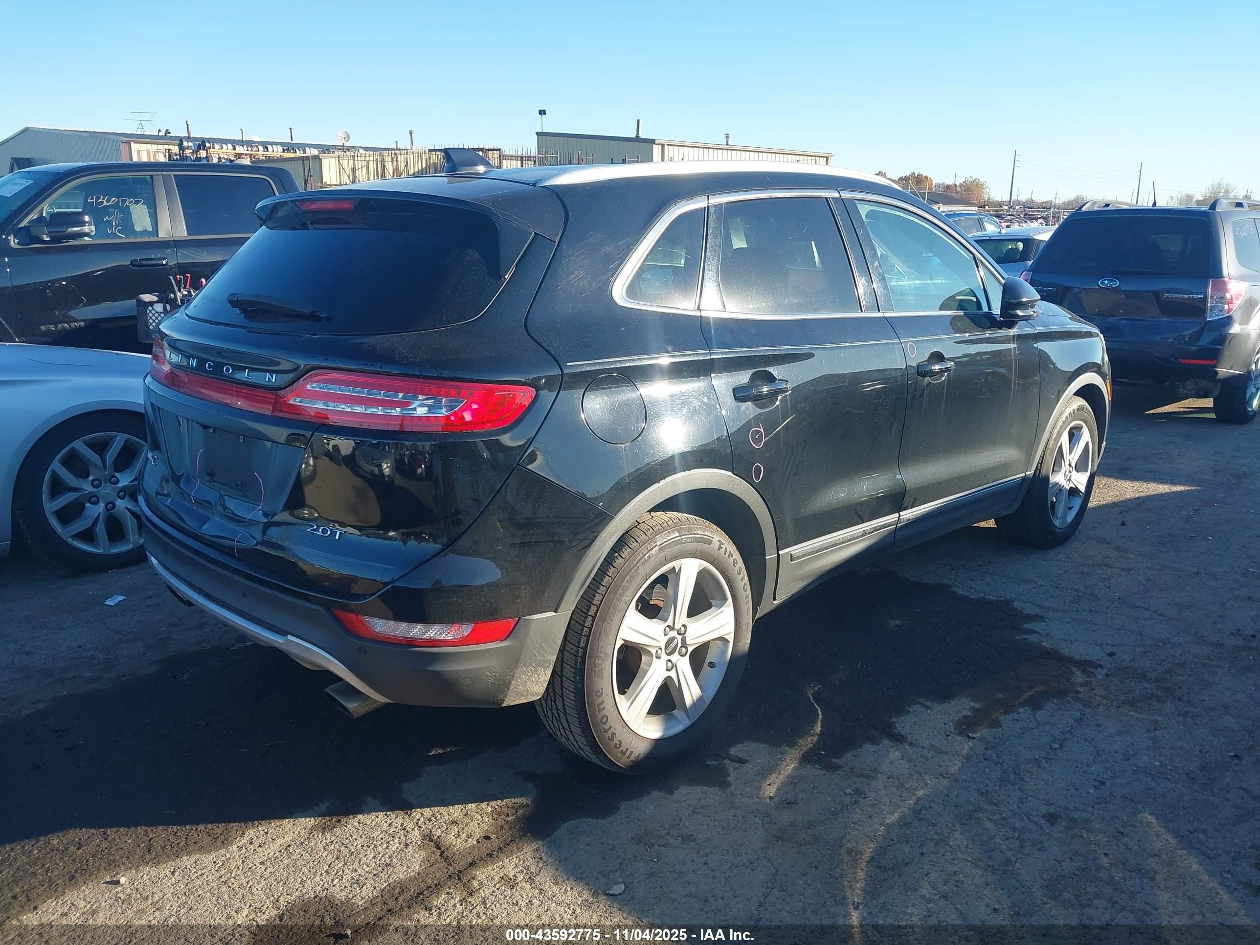 LINCOLN MKC image 4