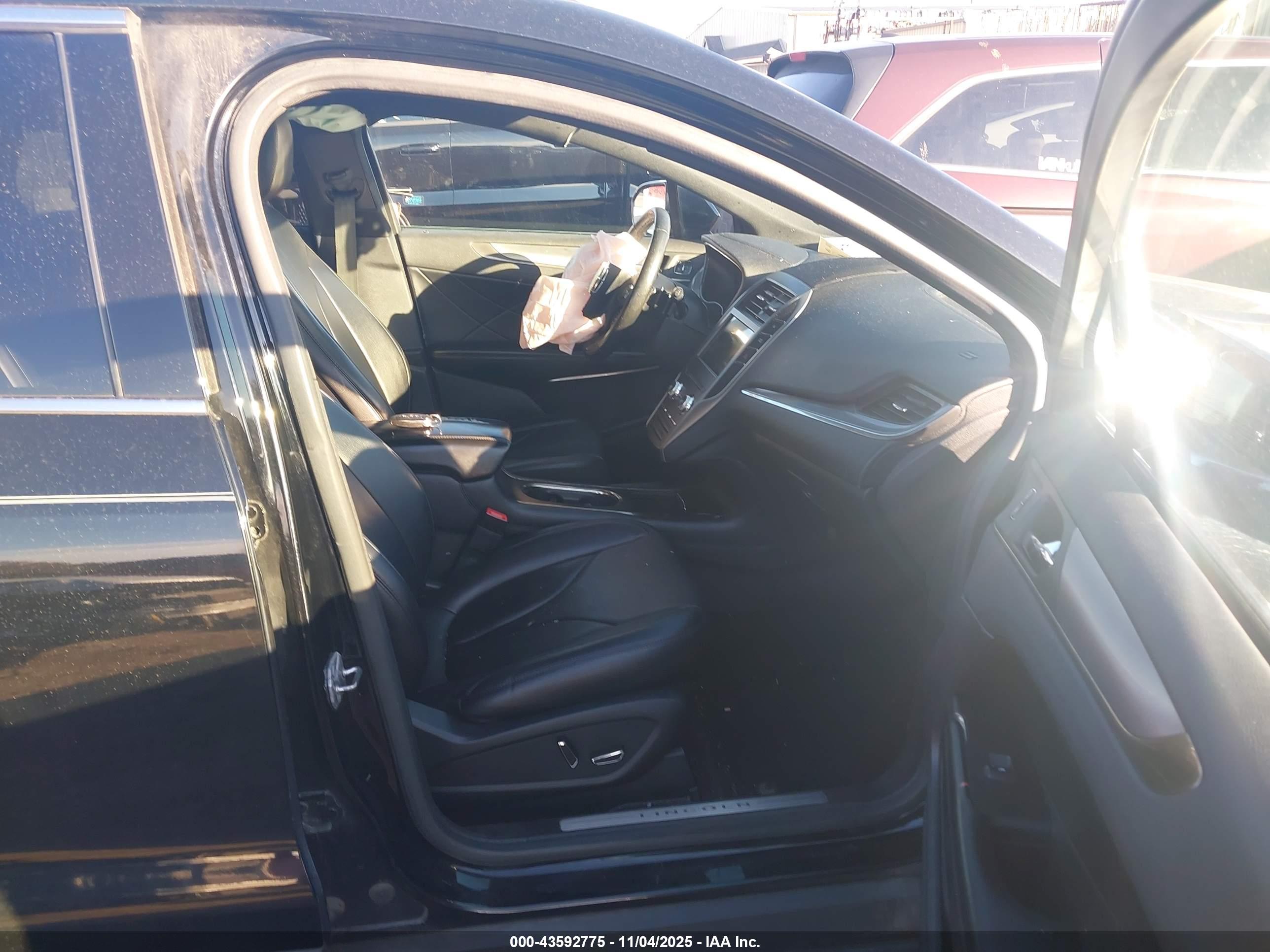 LINCOLN MKC image 5