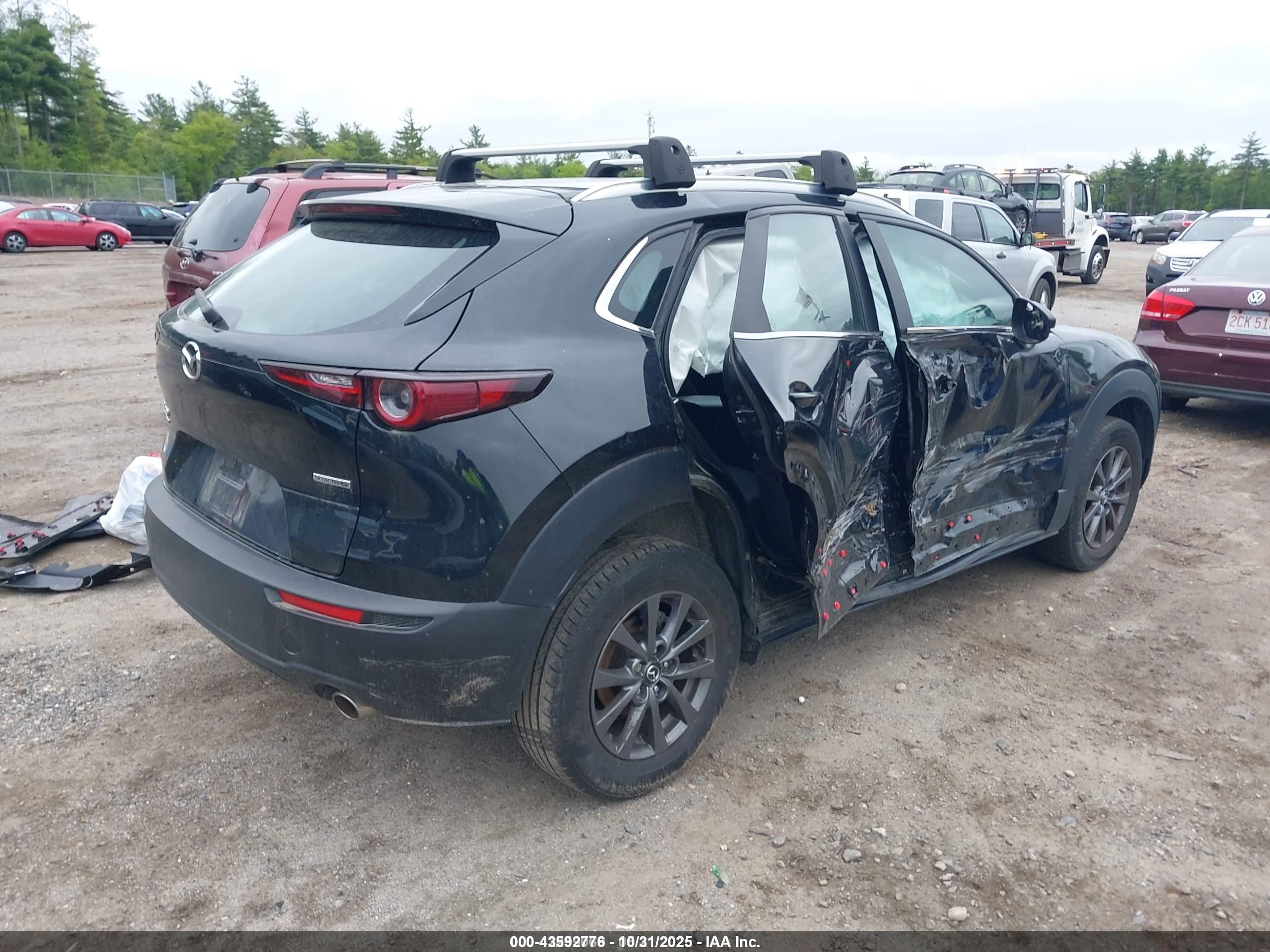 MAZDA CX-30 image 4