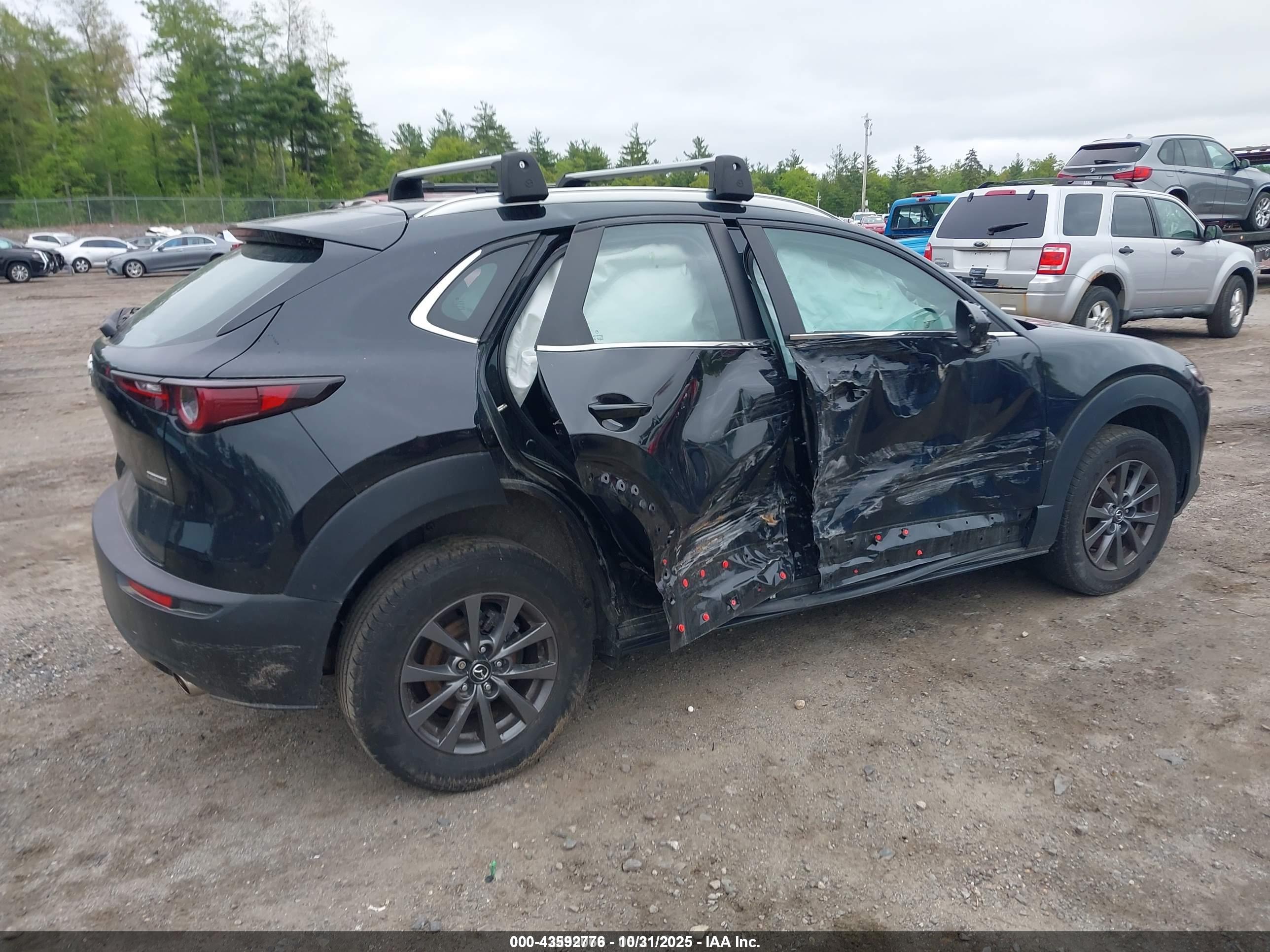 MAZDA CX-30 image 6