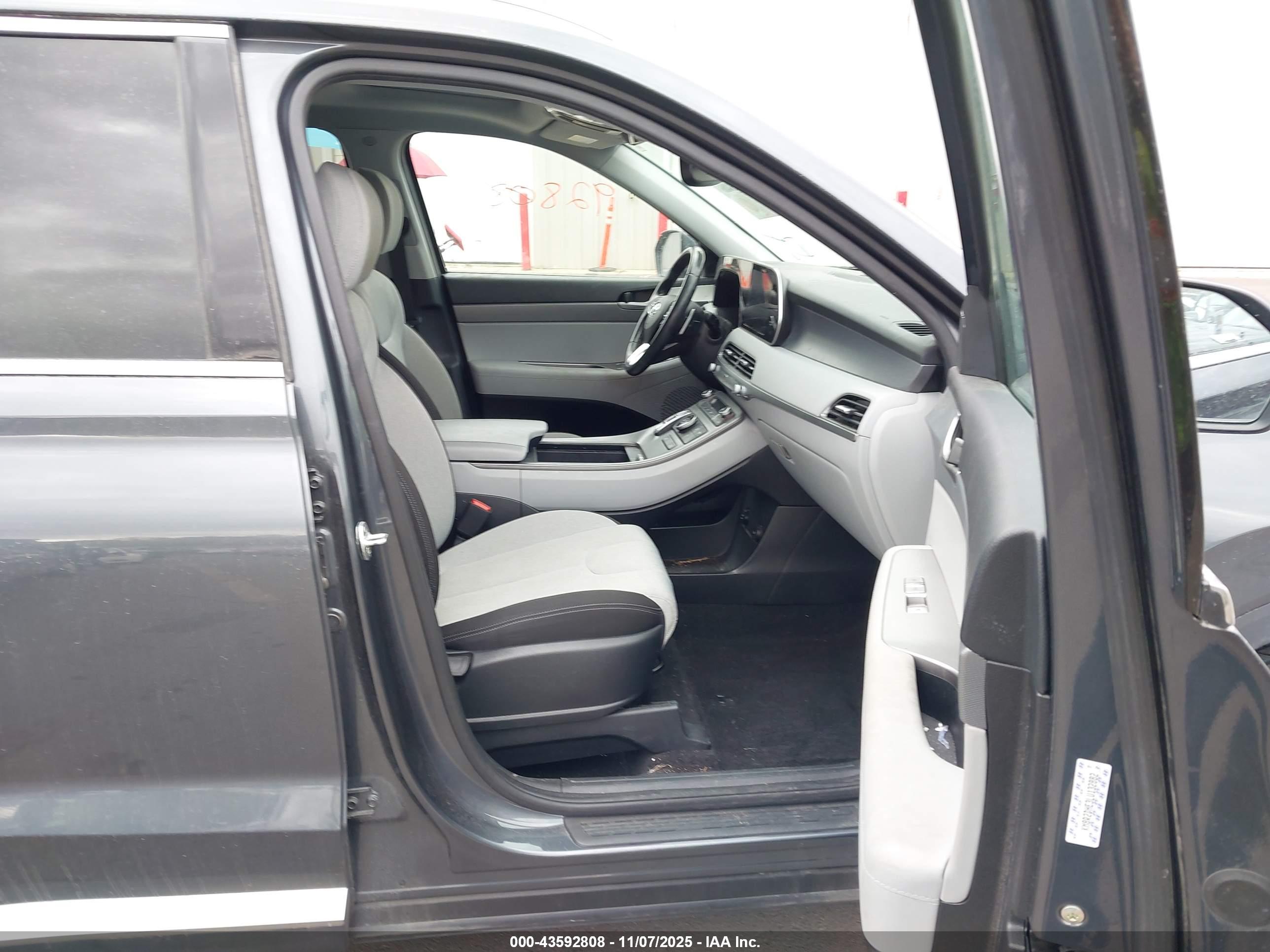 HYUNDAI PALISADE image 5
