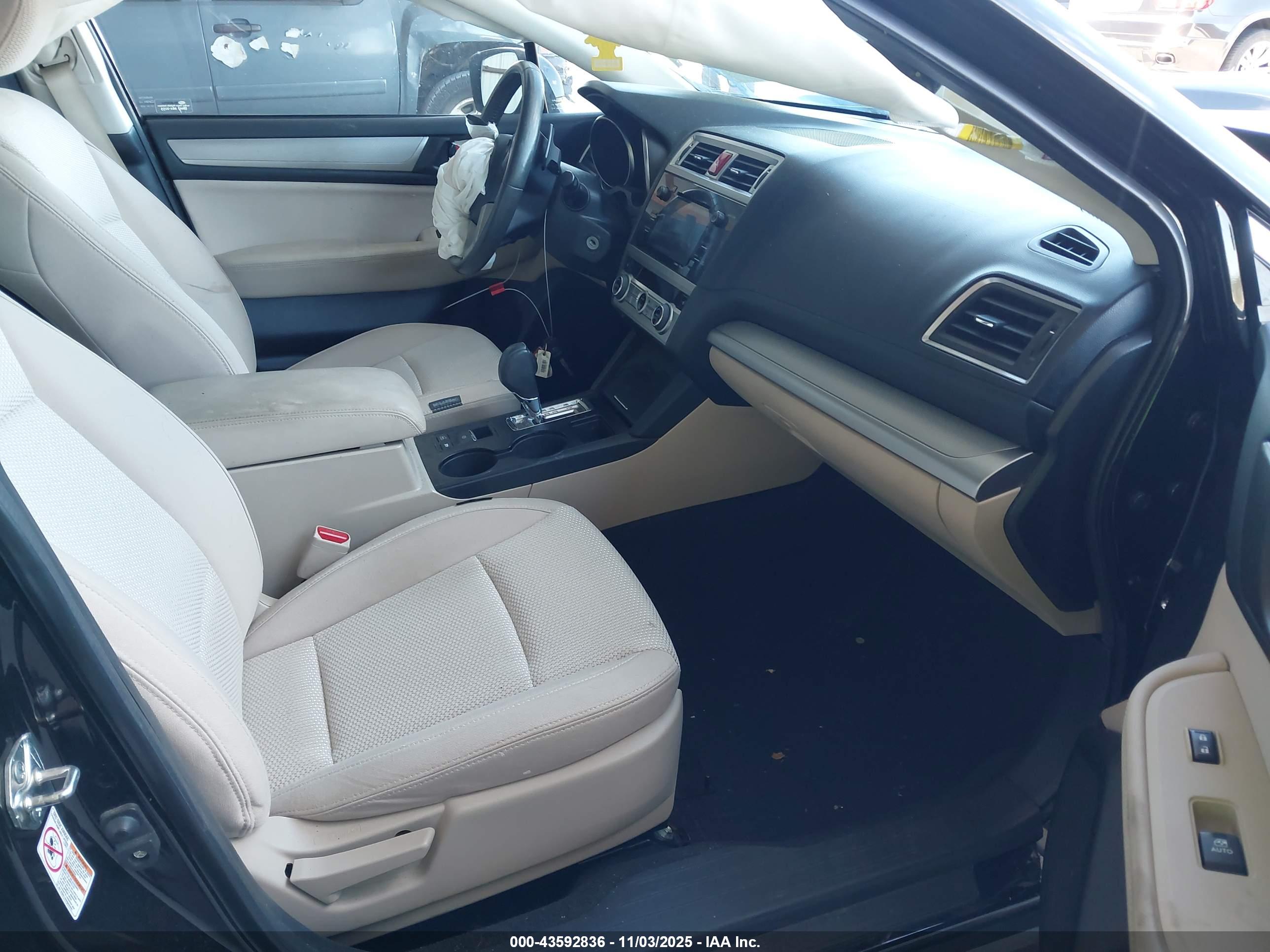SUBARU OUTBACK image 5