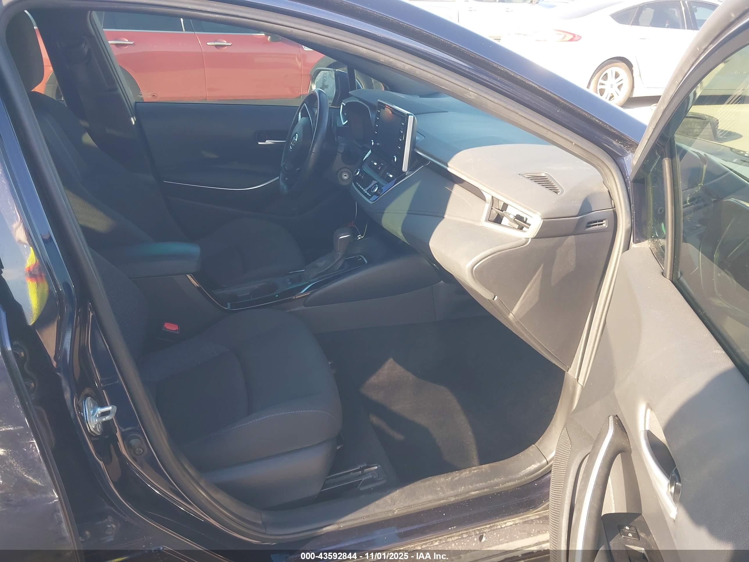 TOYOTA COROLLA image 5