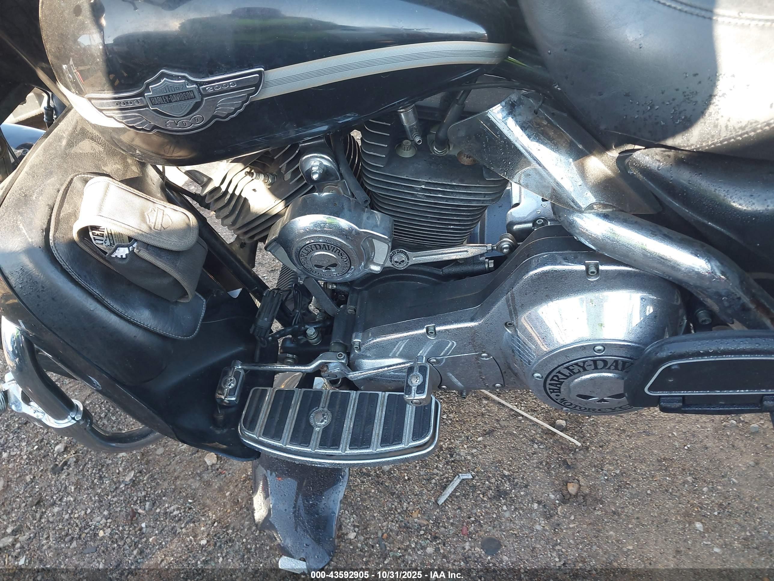 HARLEY-DAVIDSON FLHTCUI image 9