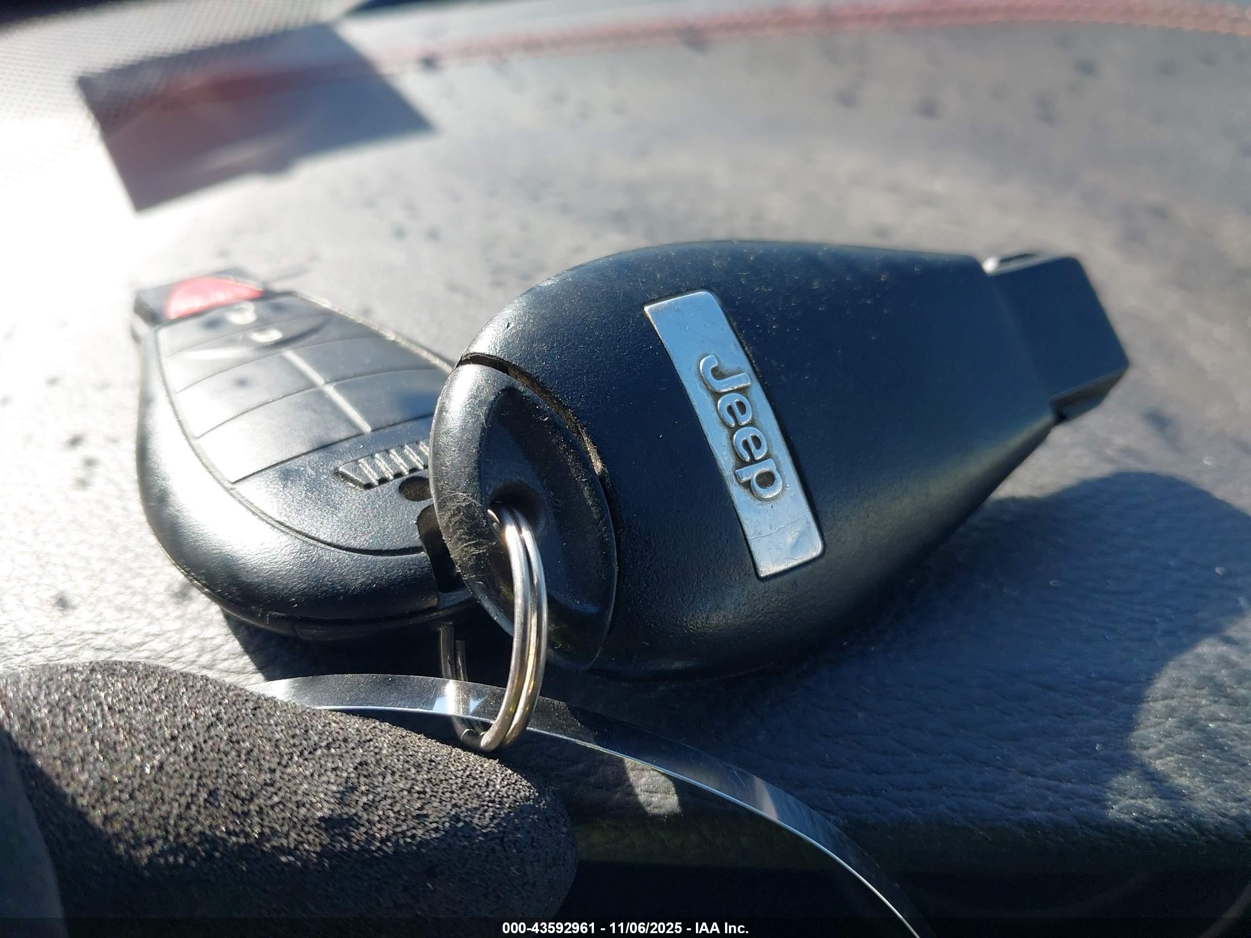 JEEP CHEROKEE image 11