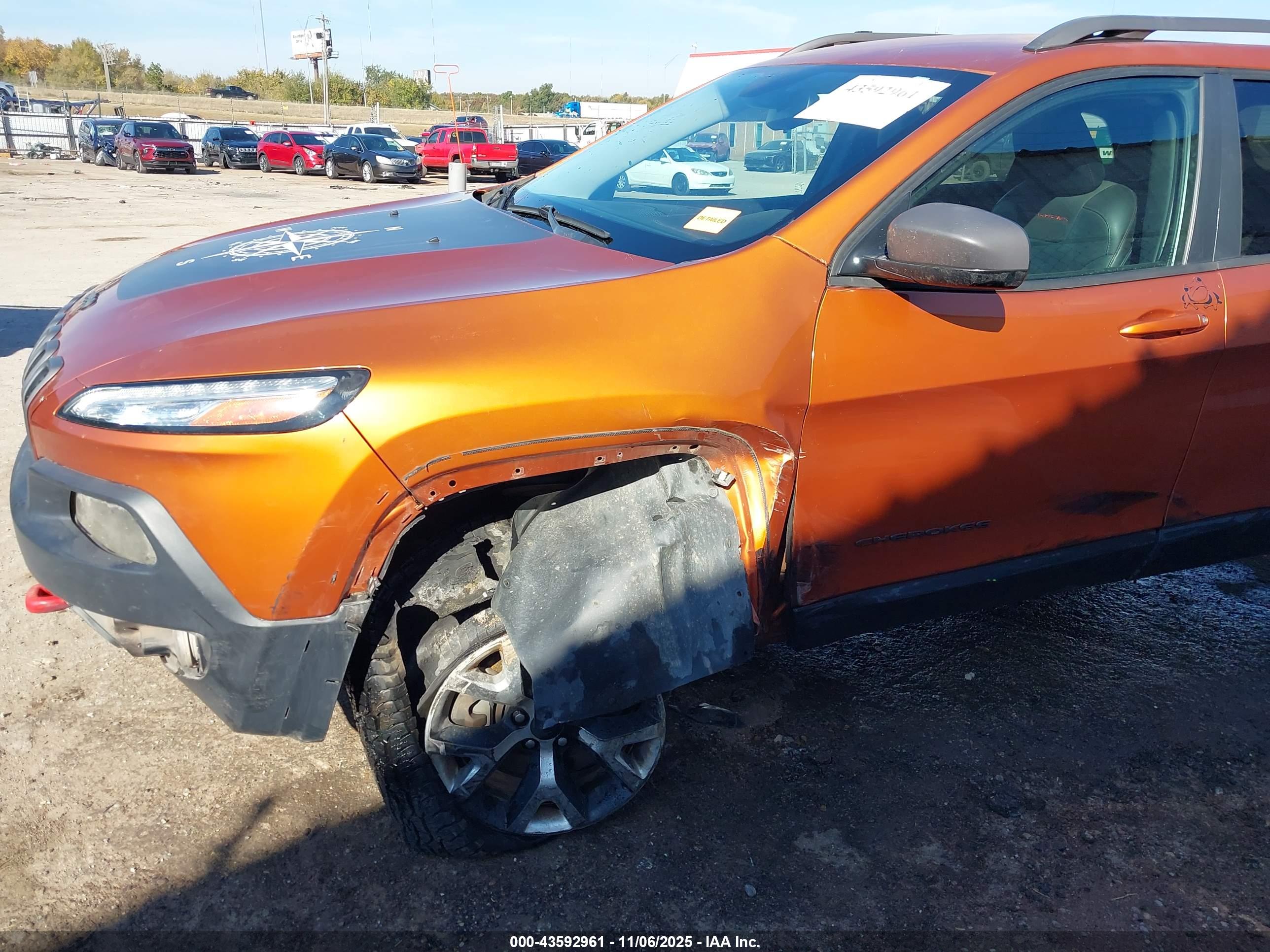 JEEP CHEROKEE image 6