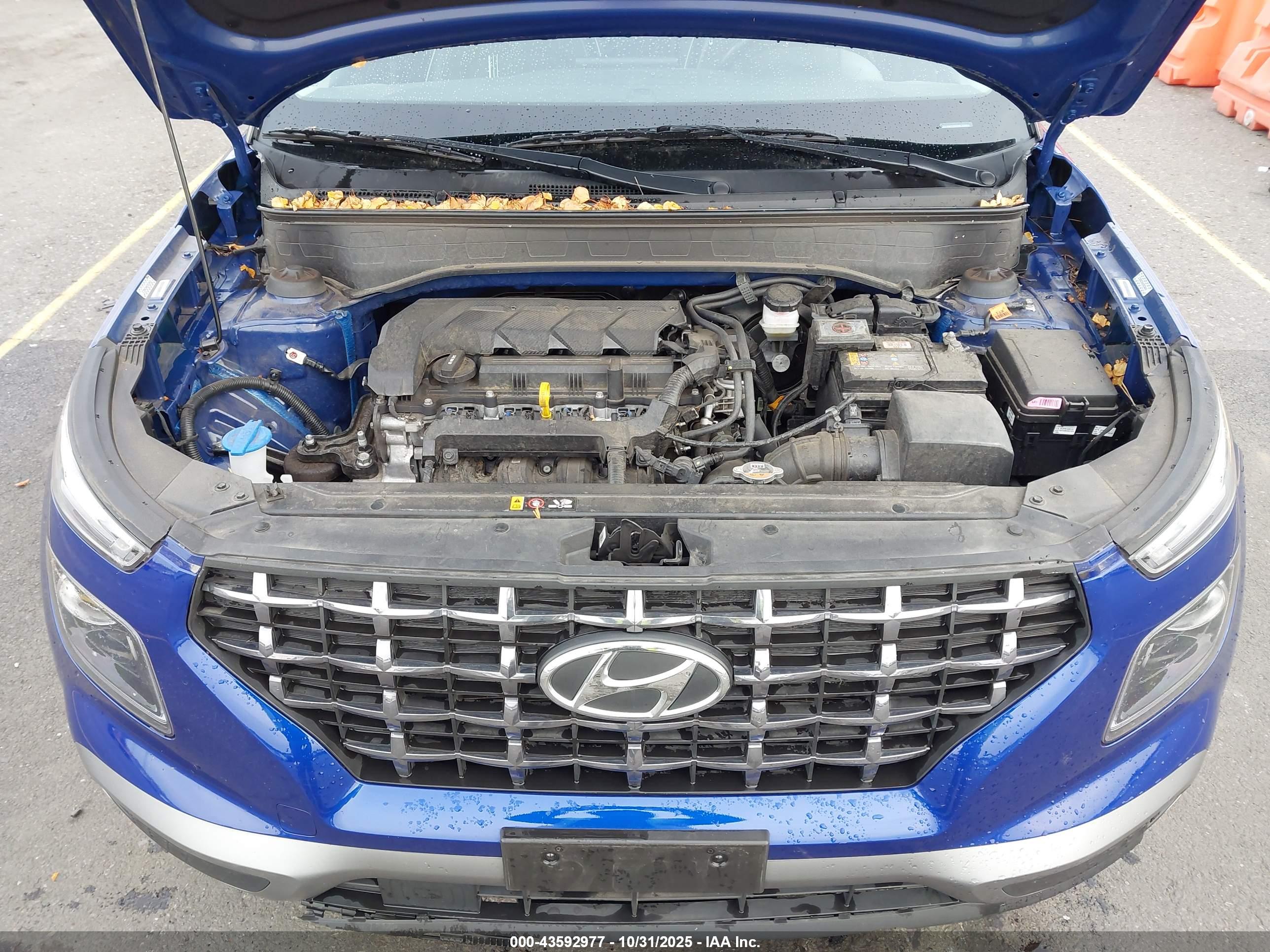 HYUNDAI VENUE image 10