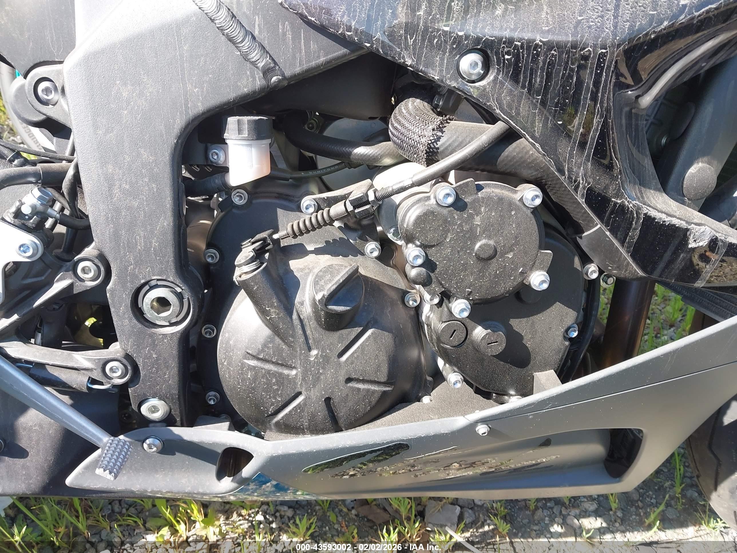 KAWASAKI ZX636 image 8