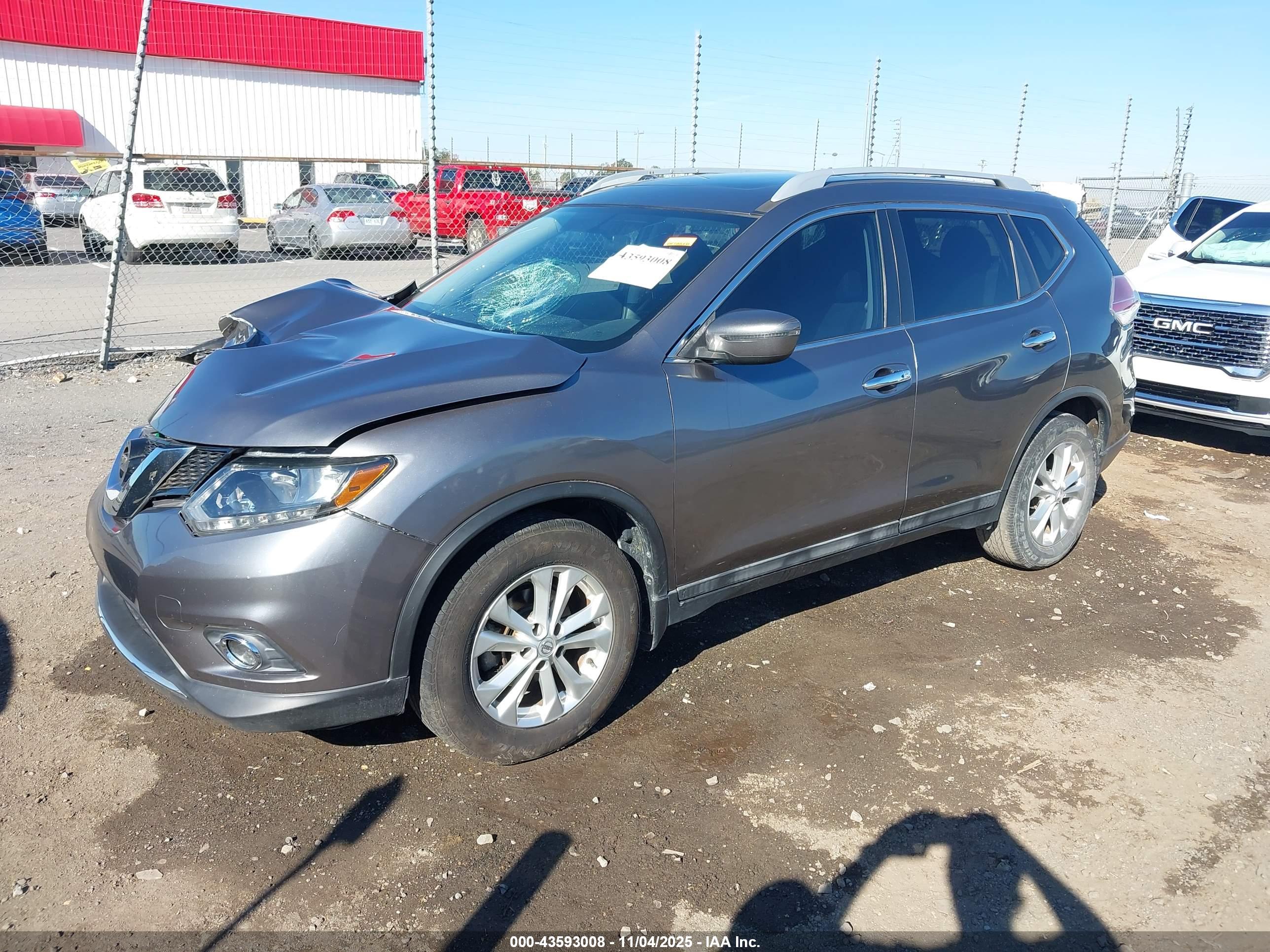 NISSAN ROGUE image 2