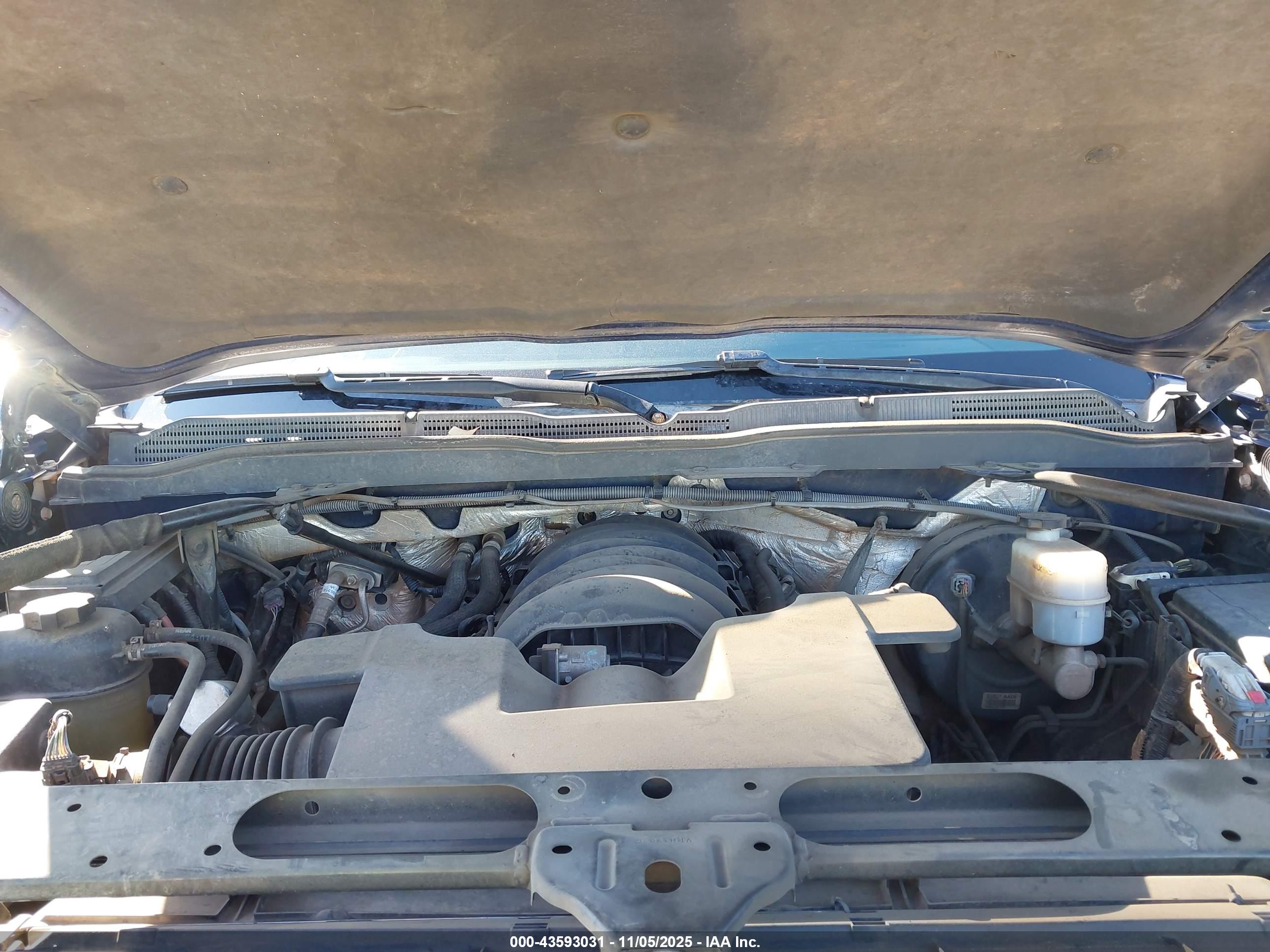 CHEVROLET SILVERADO image 10
