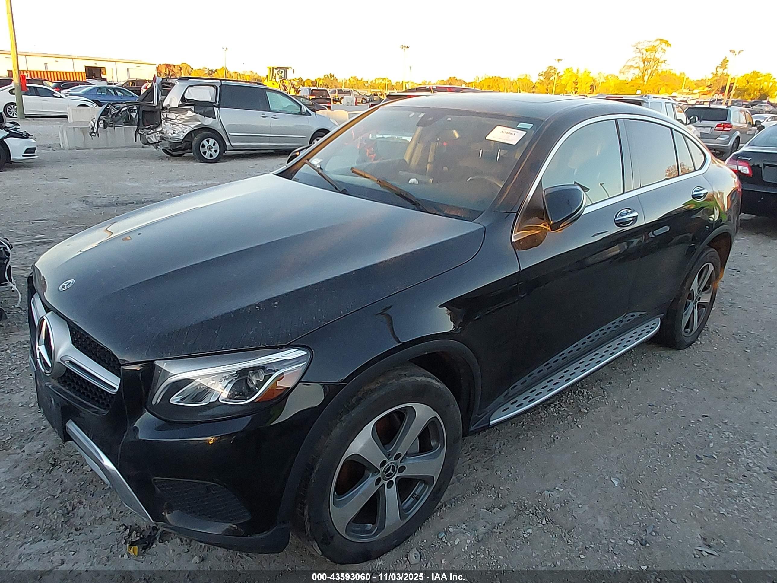 MERCEDES-BENZ GLC image 2