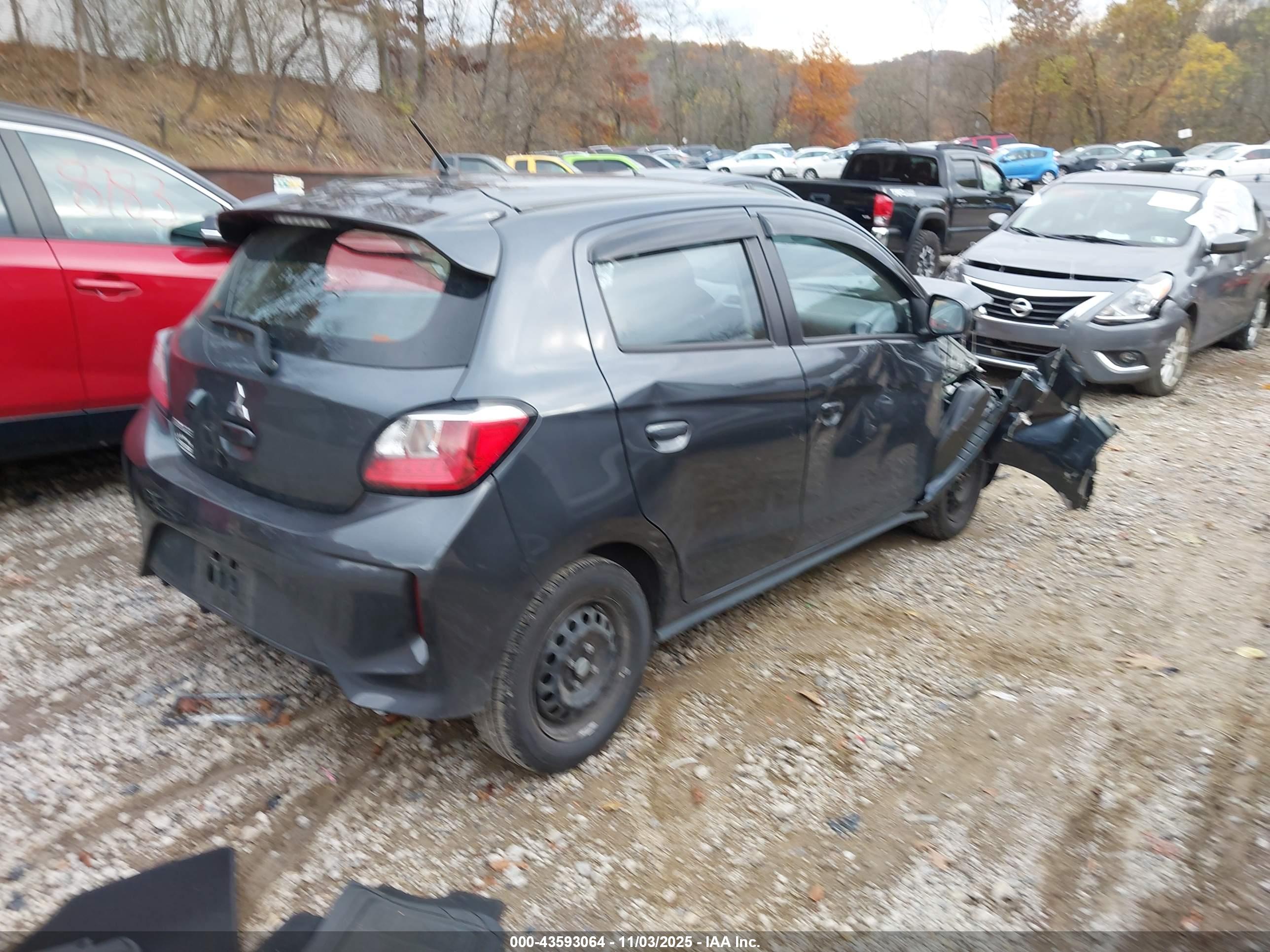 MITSUBISHI MIRAGE image 4