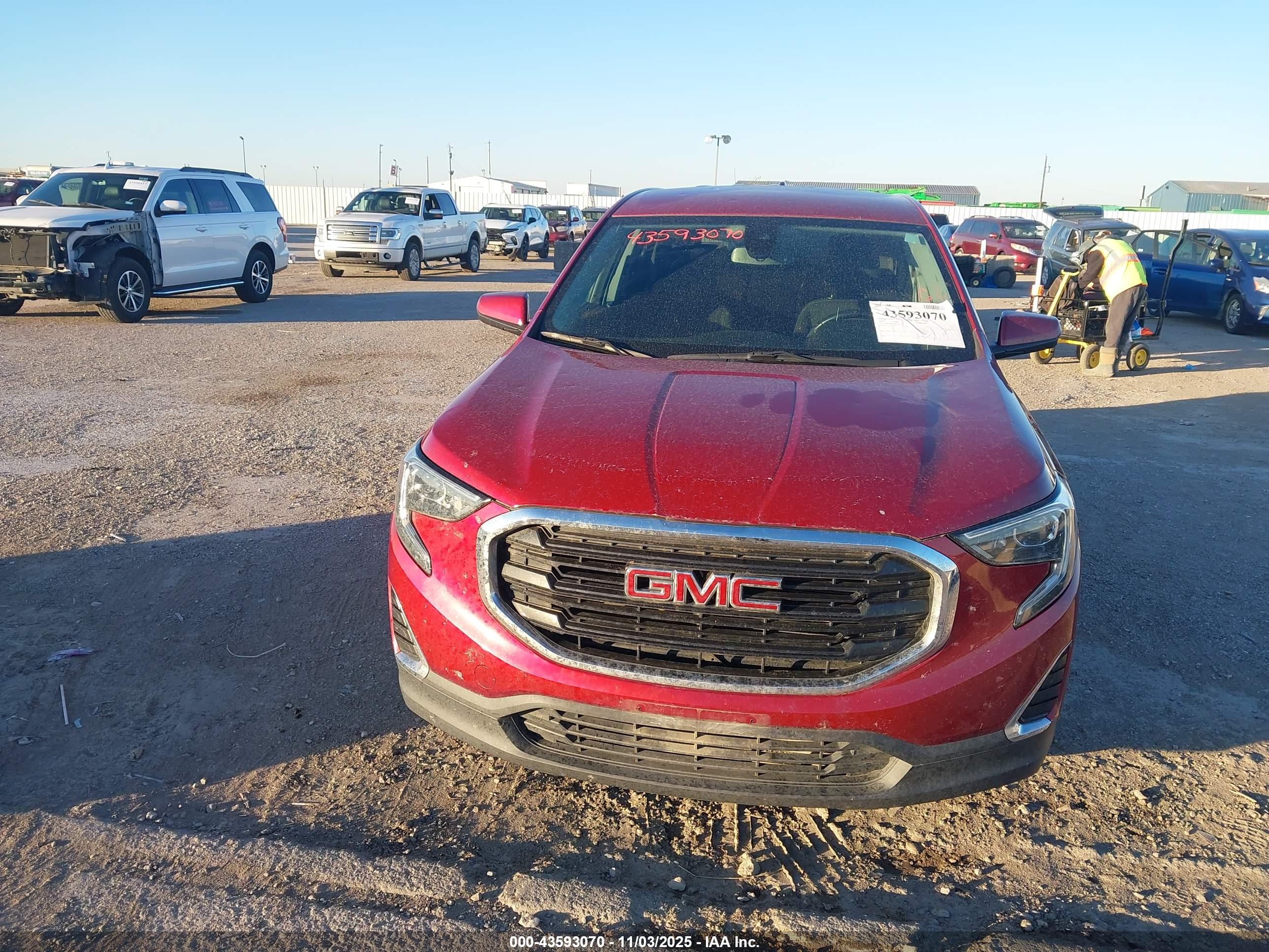 GMC TERRAIN image 6