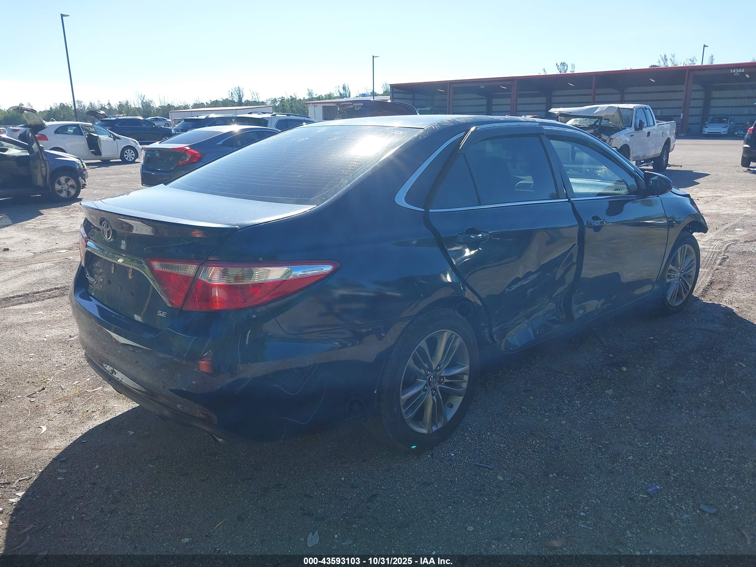 TOYOTA CAMRY image 4