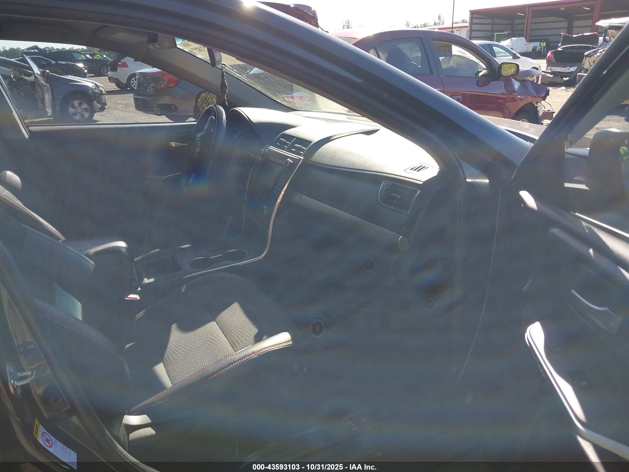 TOYOTA CAMRY image 5