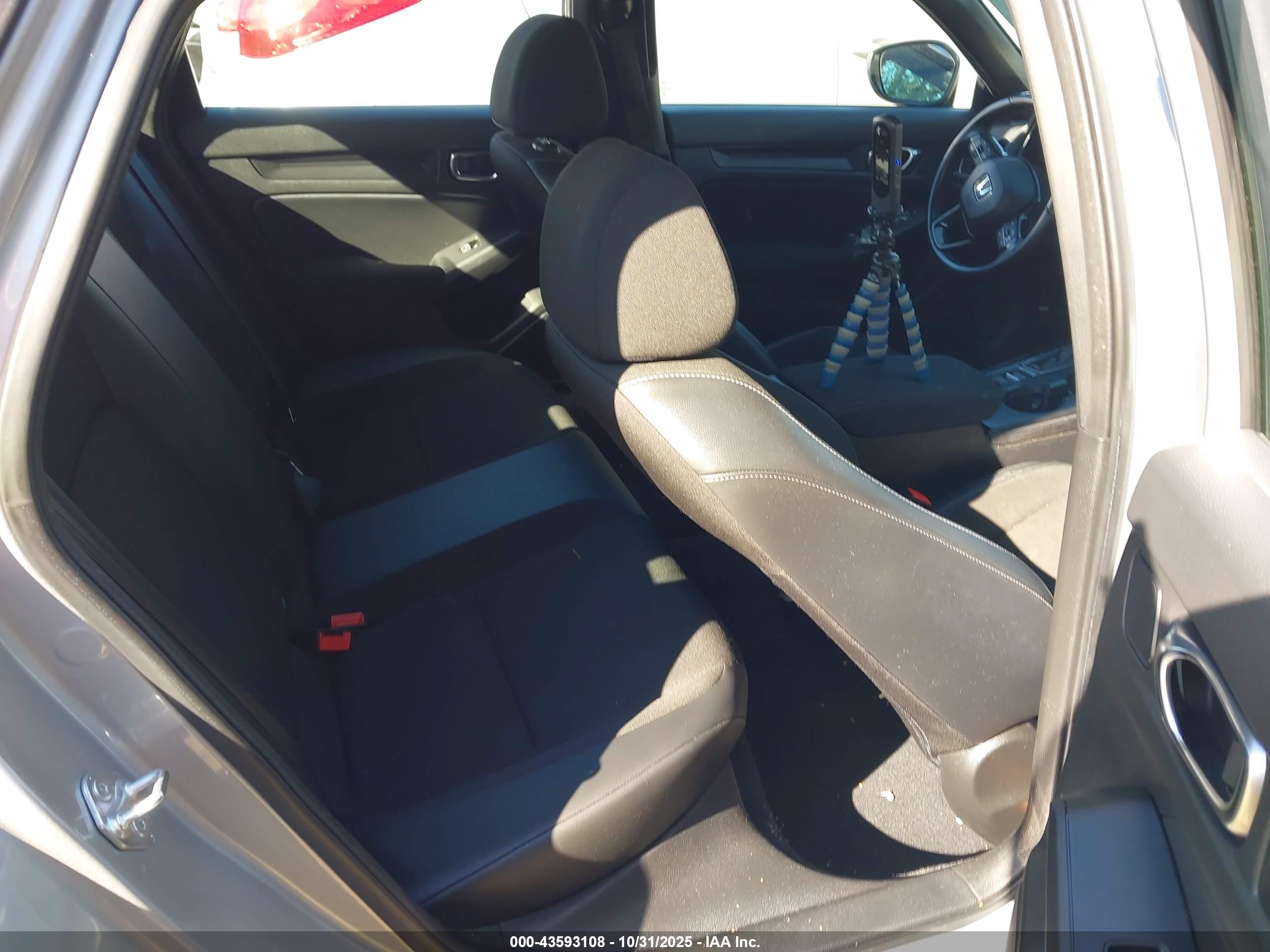HONDA CIVIC image 8