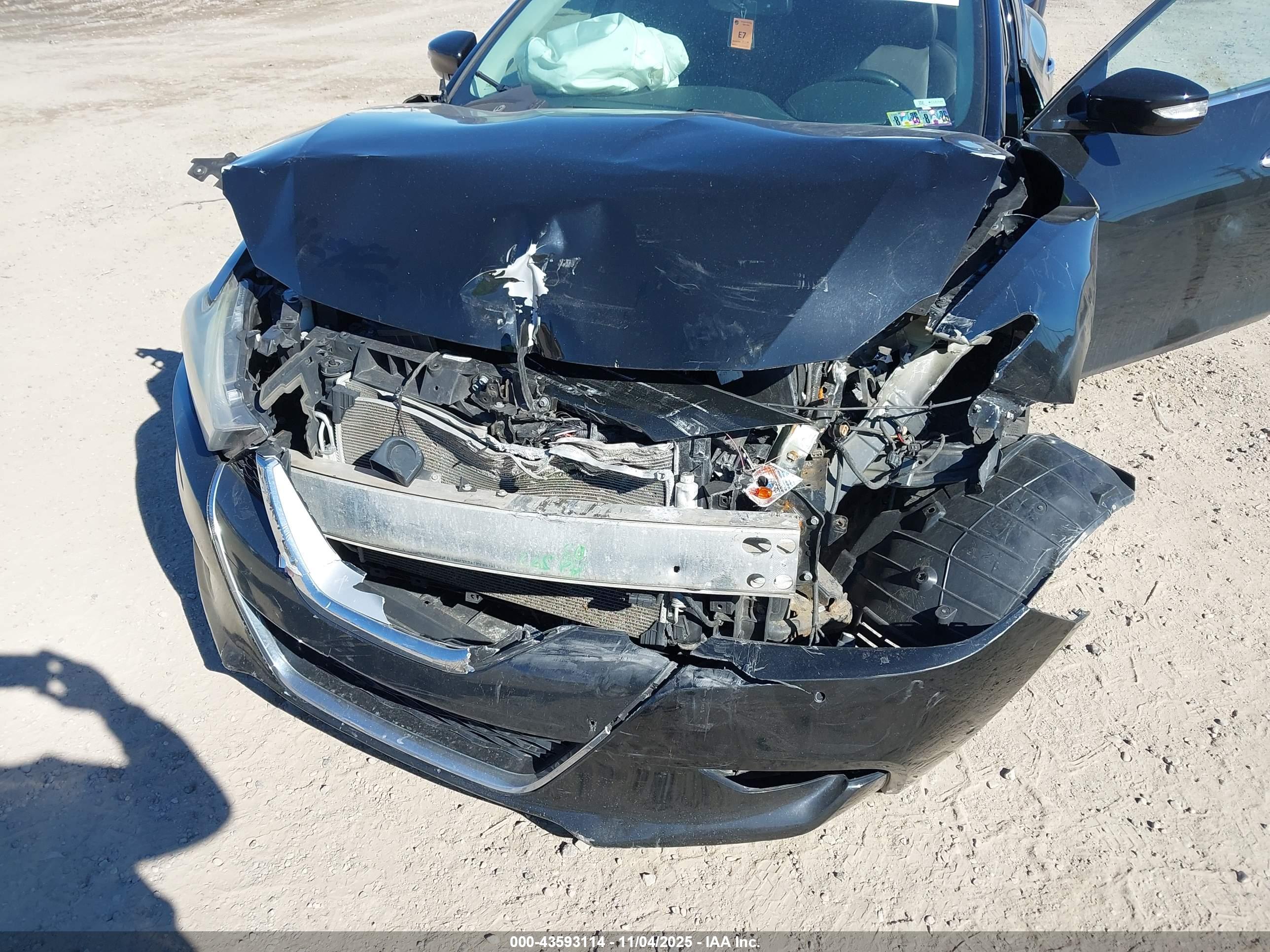 NISSAN MAXIMA image 6