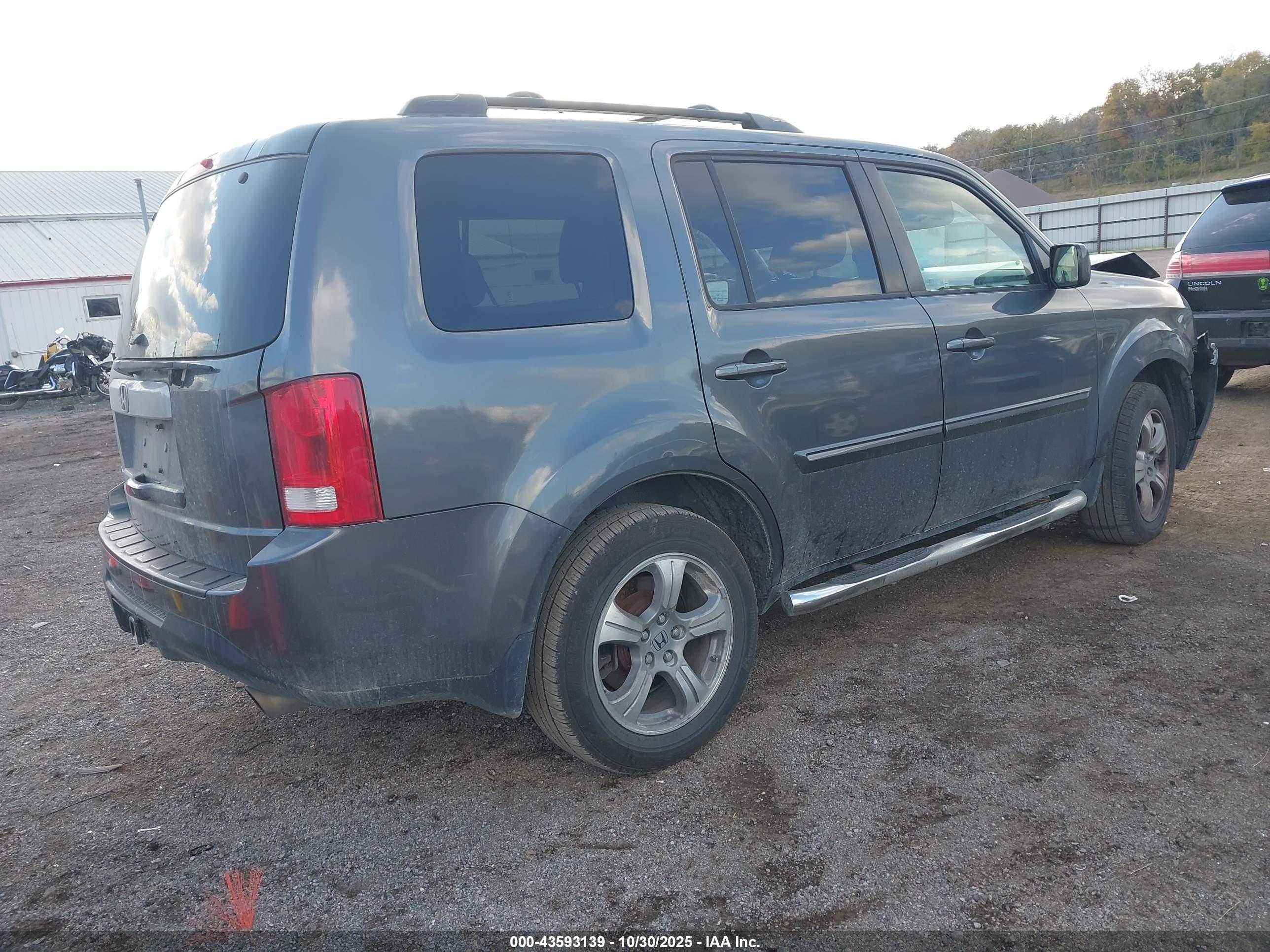 HONDA PILOT image 4