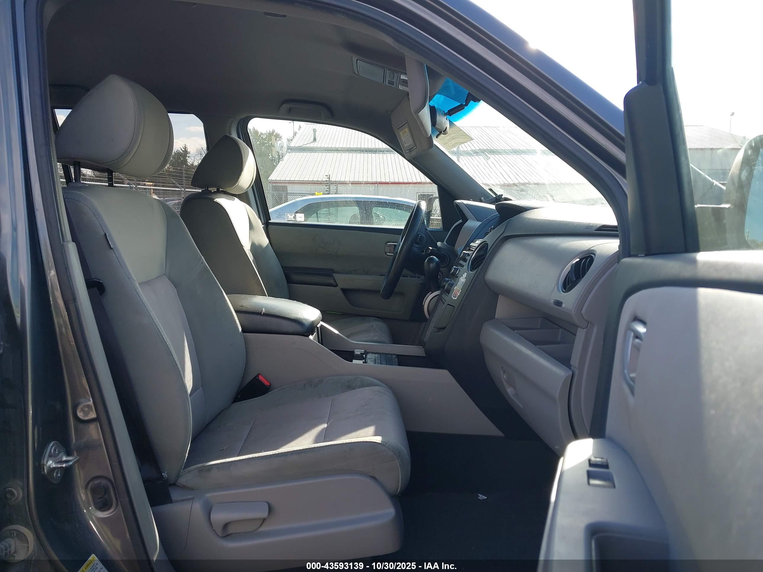 HONDA PILOT image 5