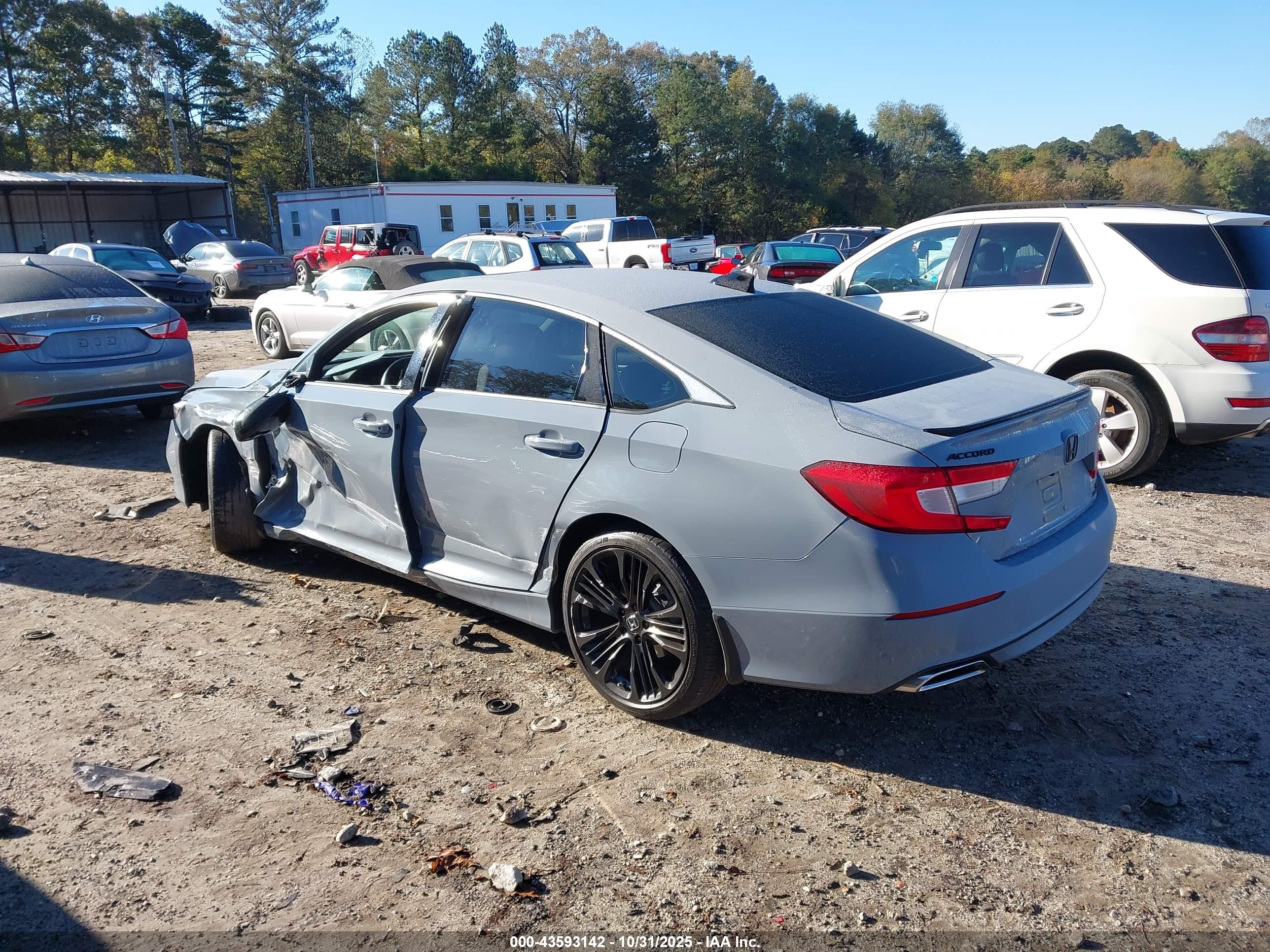 HONDA ACCORD image 3