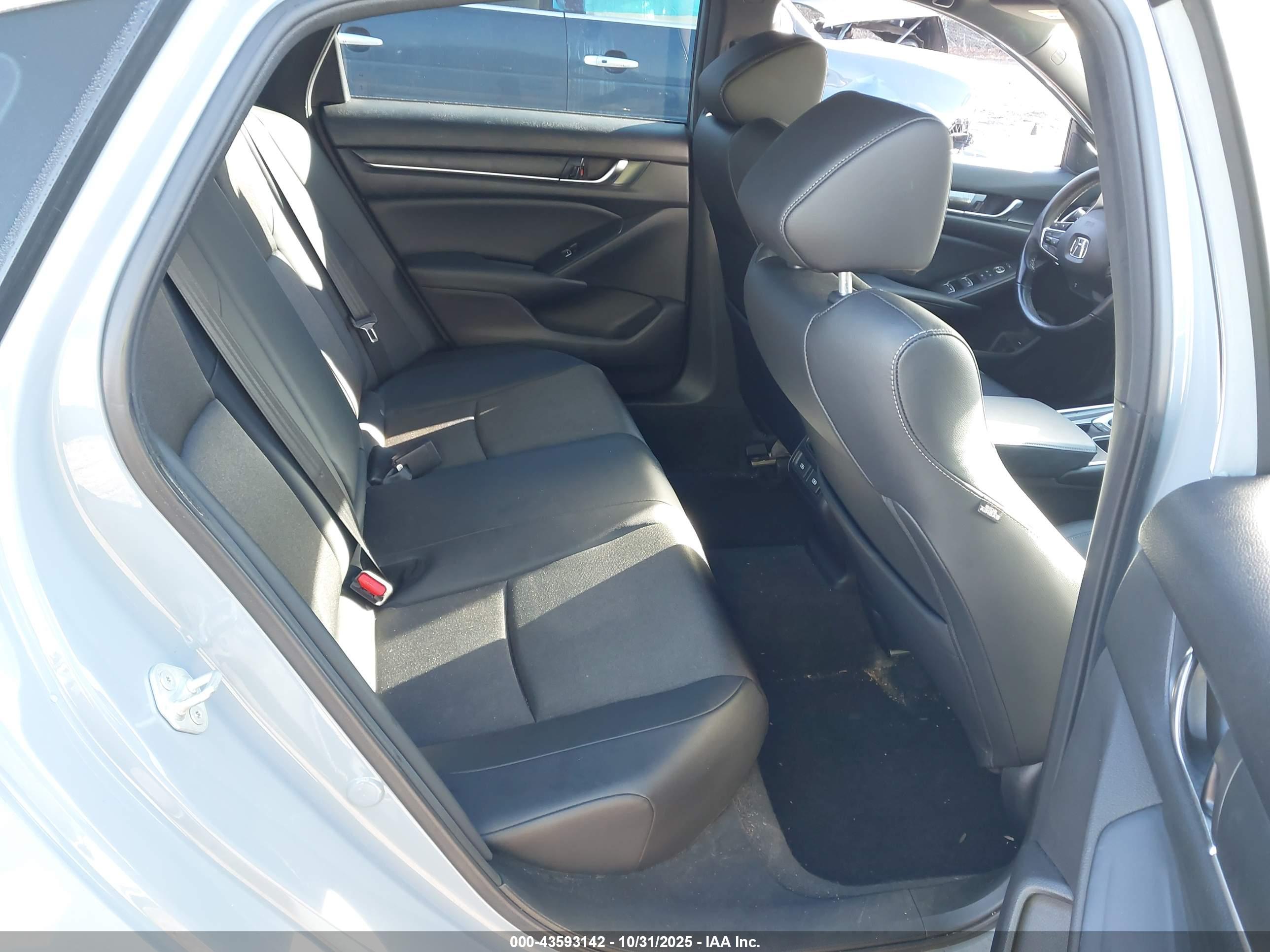 HONDA ACCORD image 8