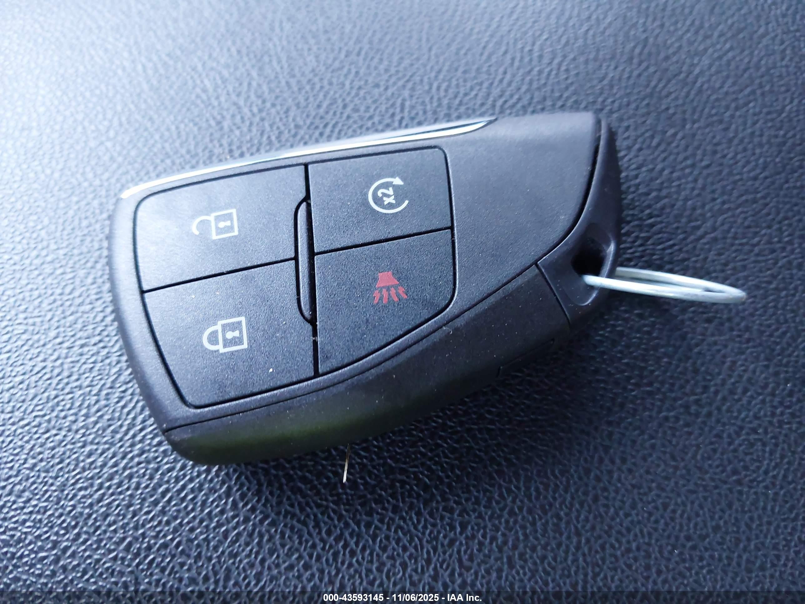 GMC CANYON image 11