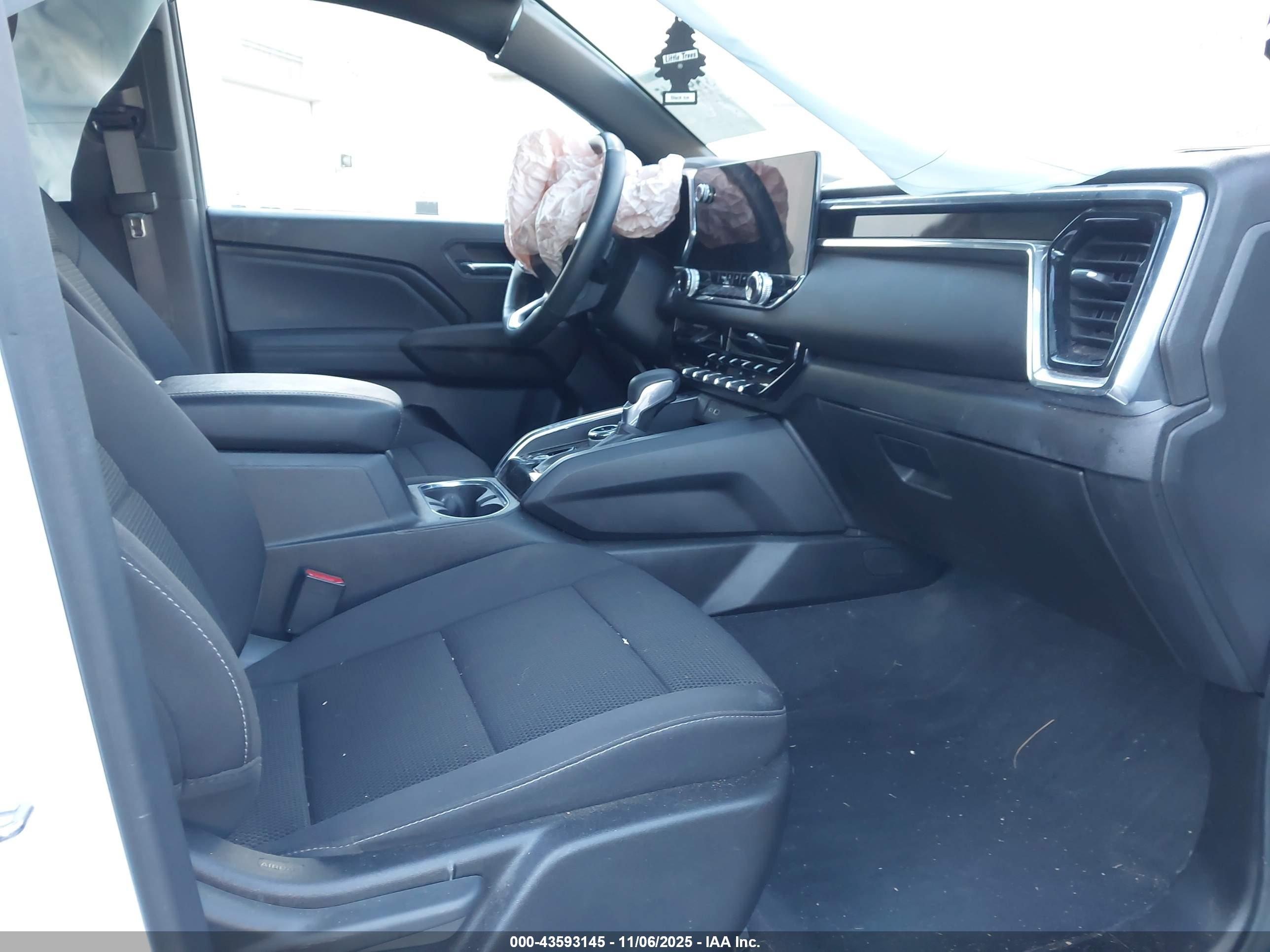 GMC CANYON image 5