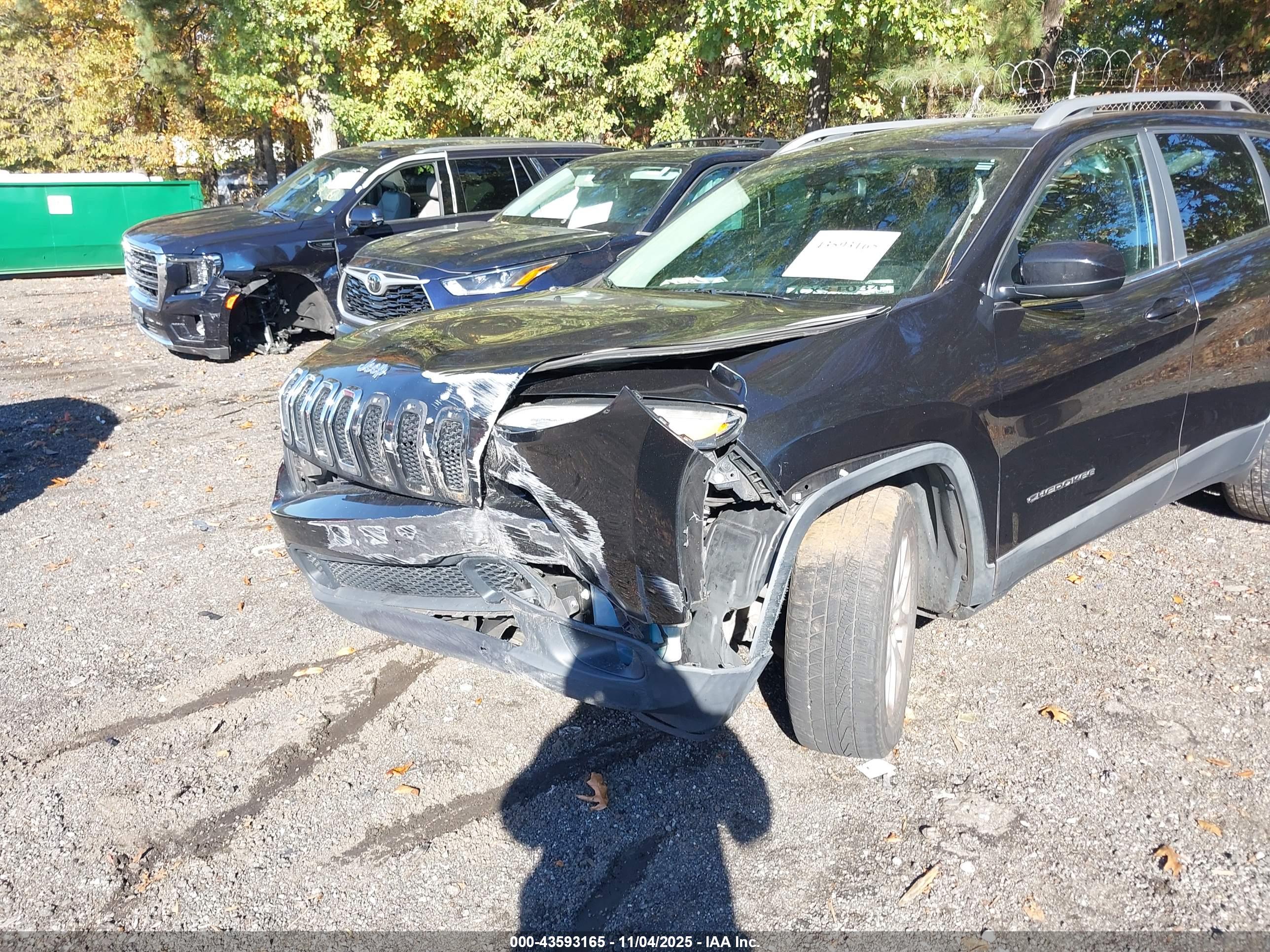 JEEP CHEROKEE image 6