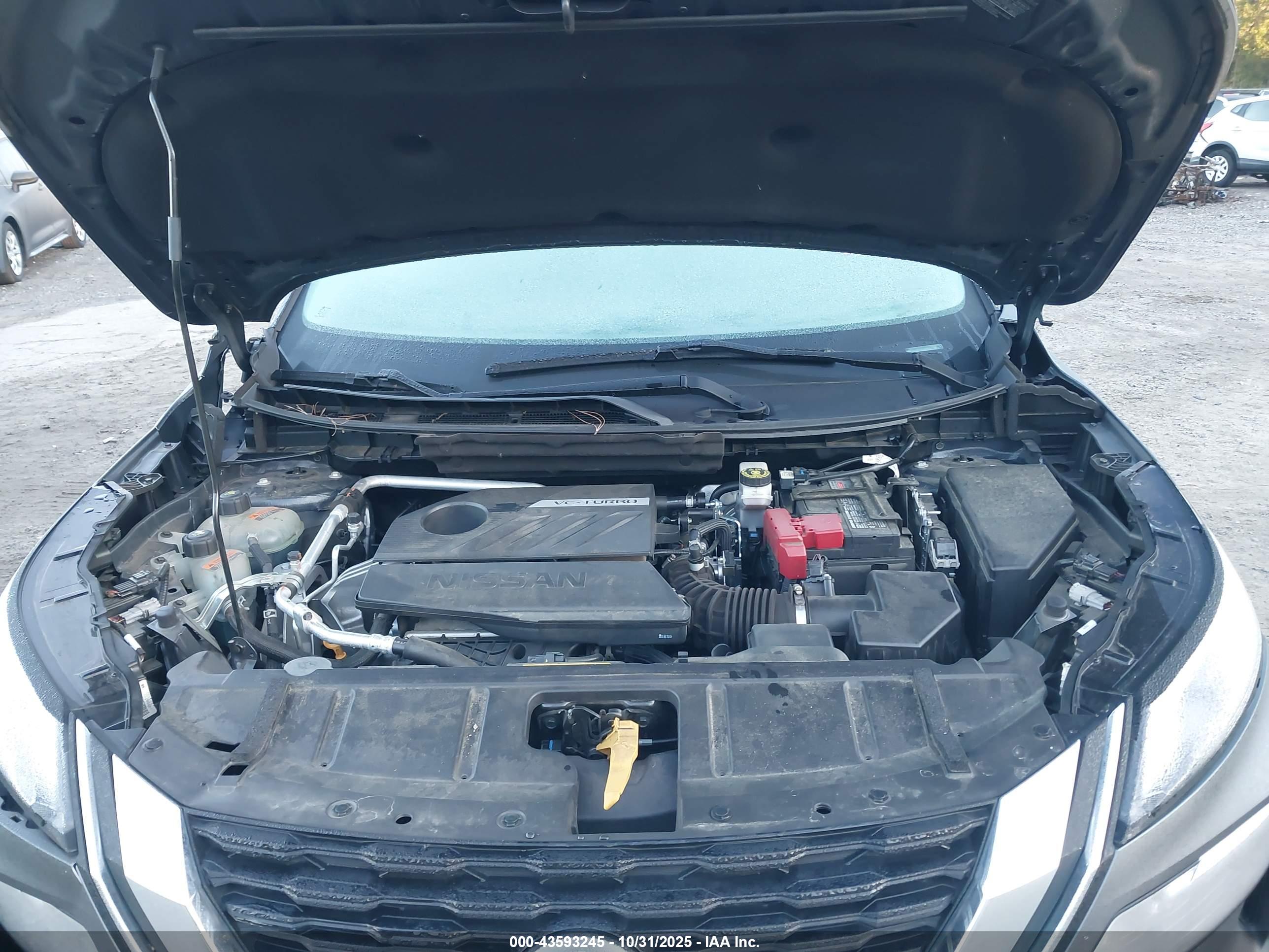 NISSAN ROGUE image 10
