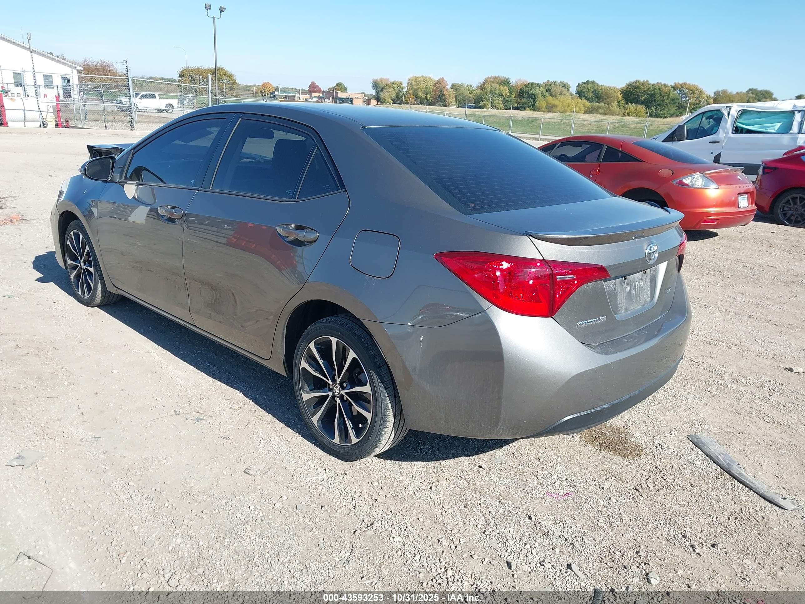 TOYOTA COROLLA image 3