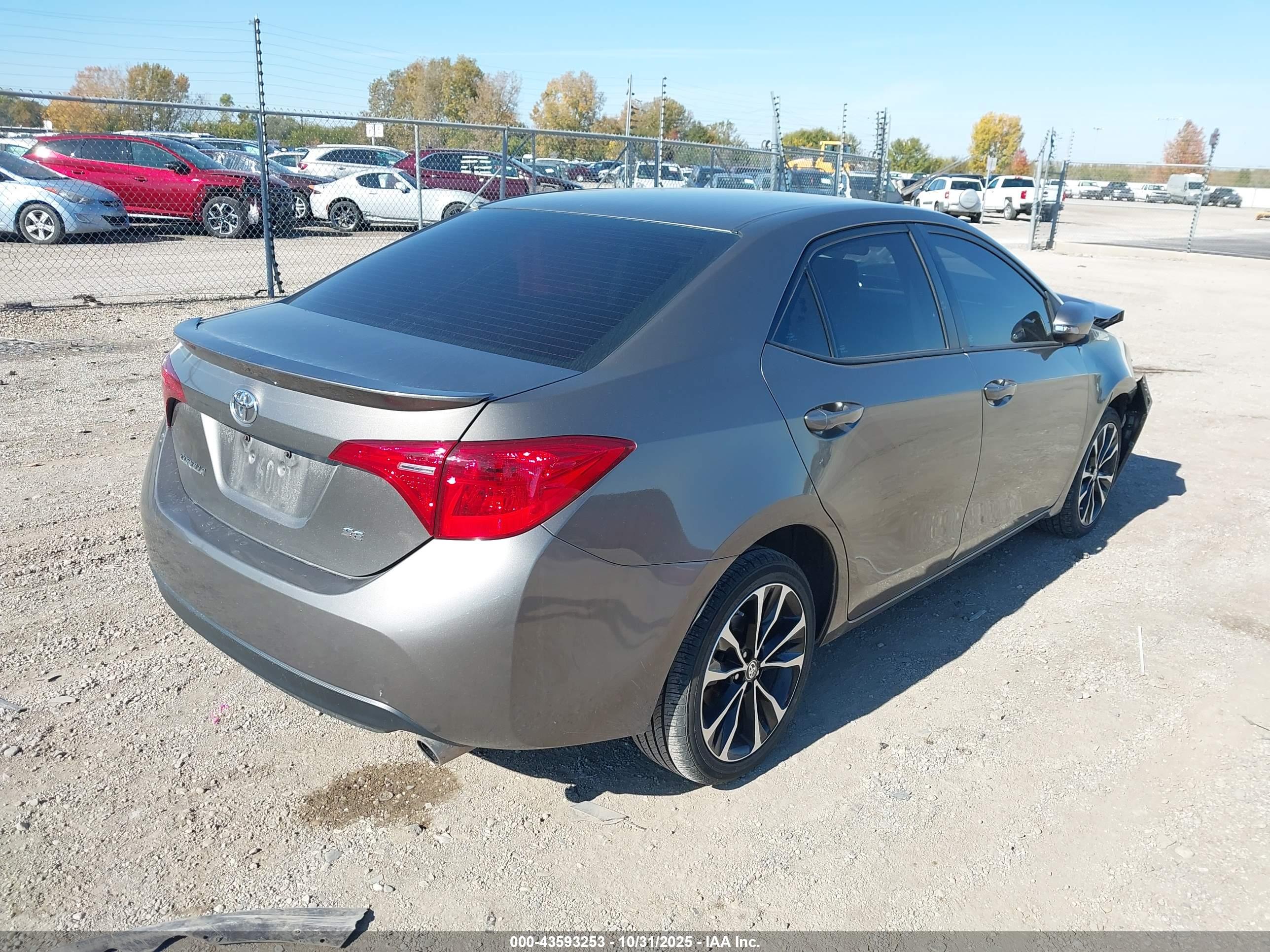 TOYOTA COROLLA image 4