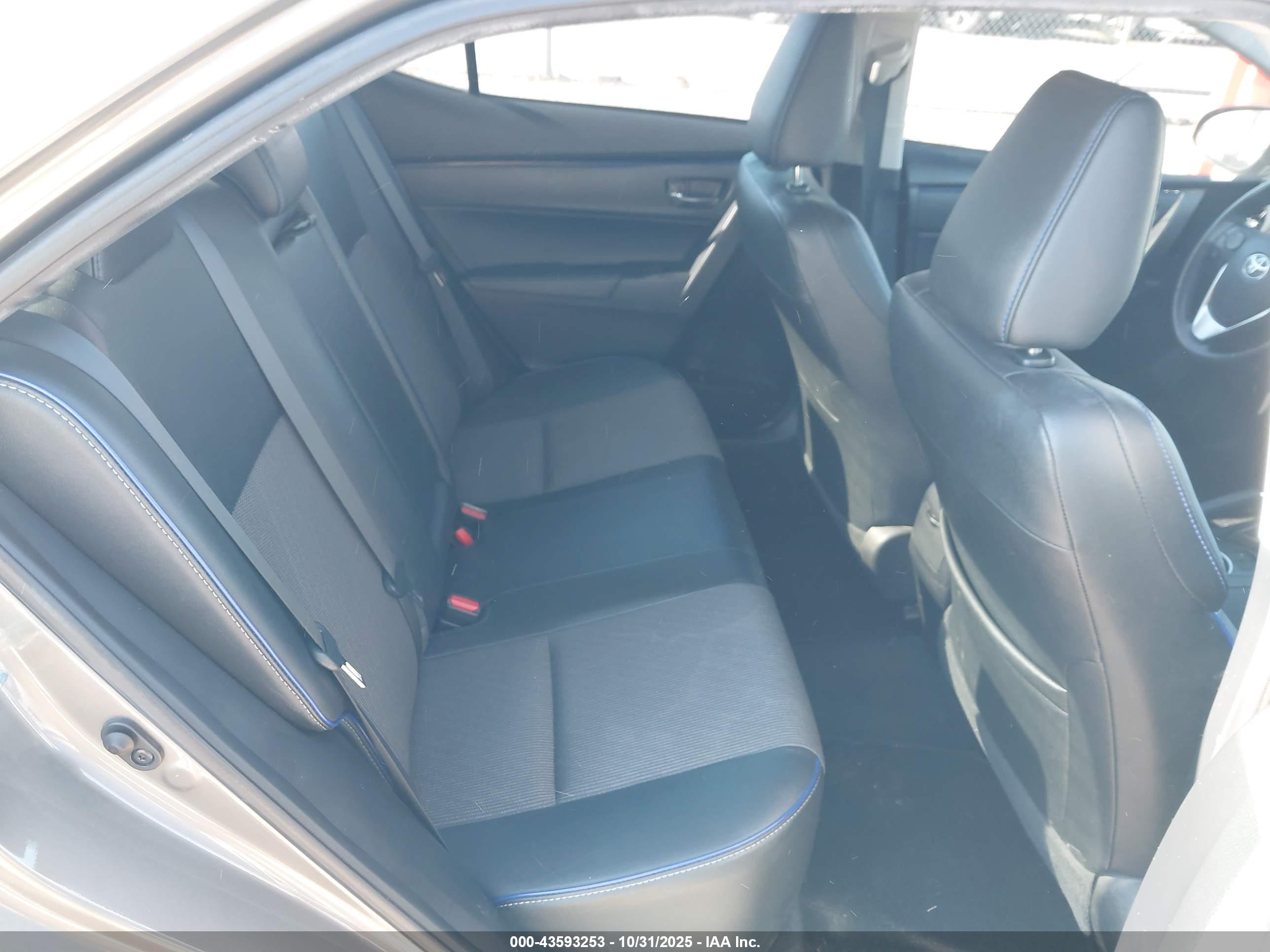 TOYOTA COROLLA image 8