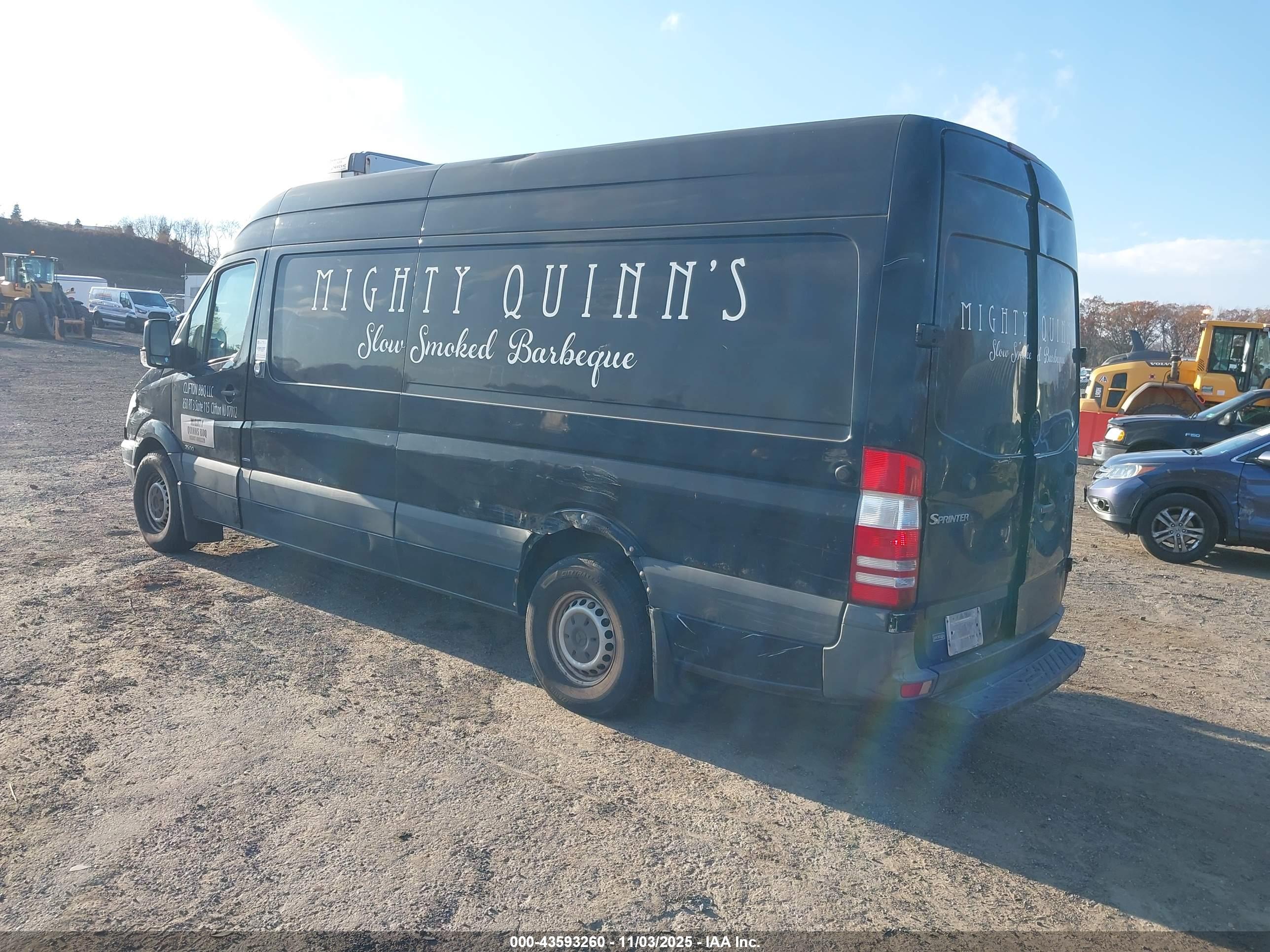 MERCEDES-BENZ SPRINTER image 3