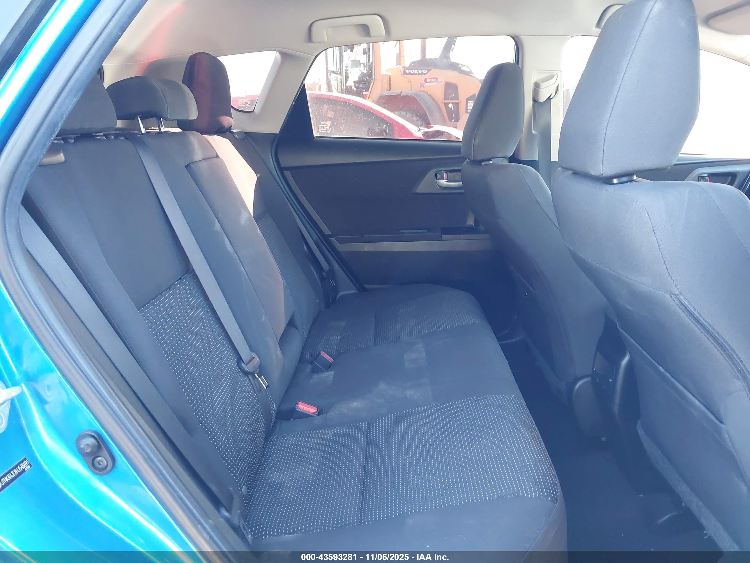 TOYOTA COROLLA image 8