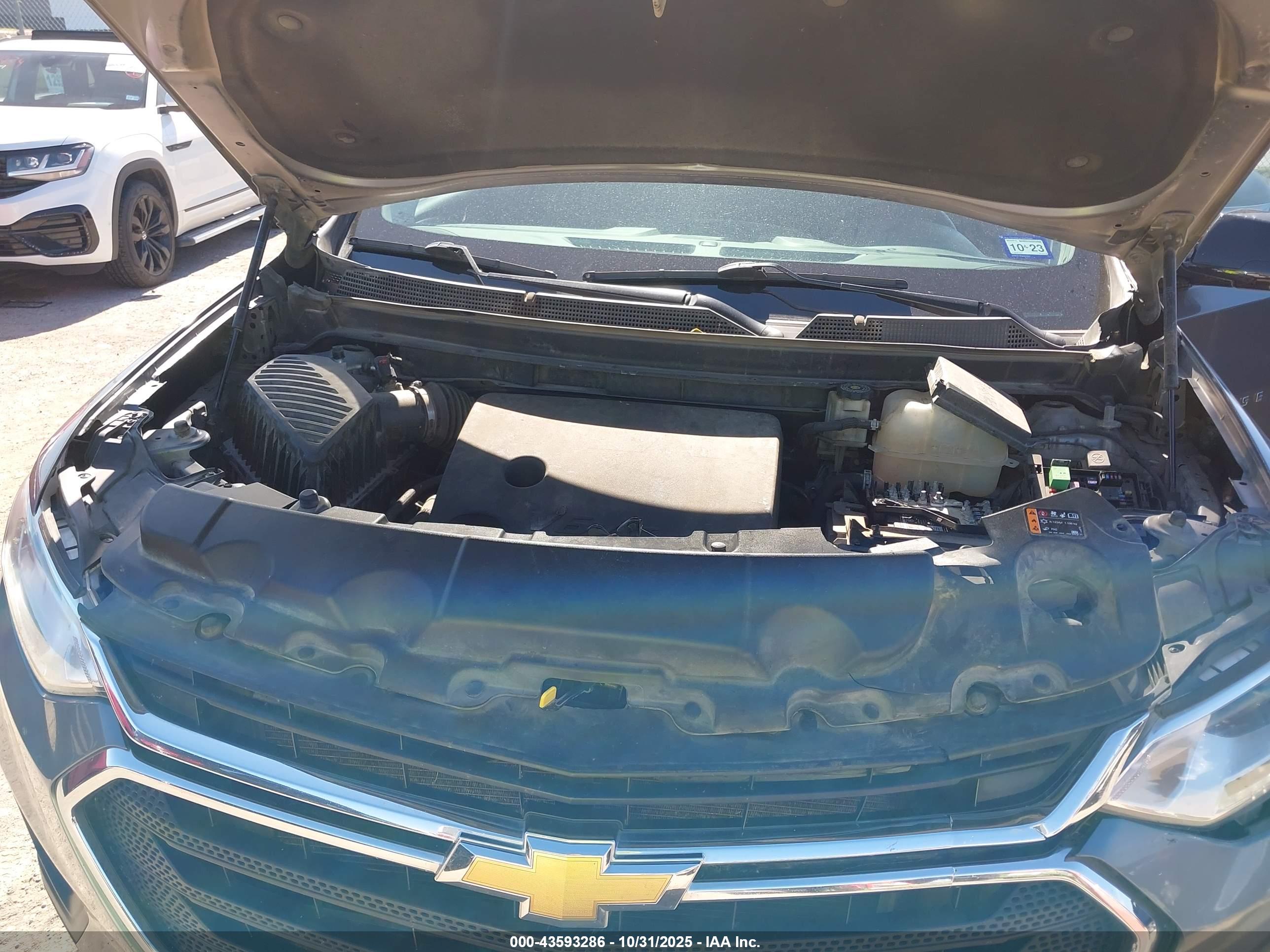 CHEVROLET TRAVERSE image 10