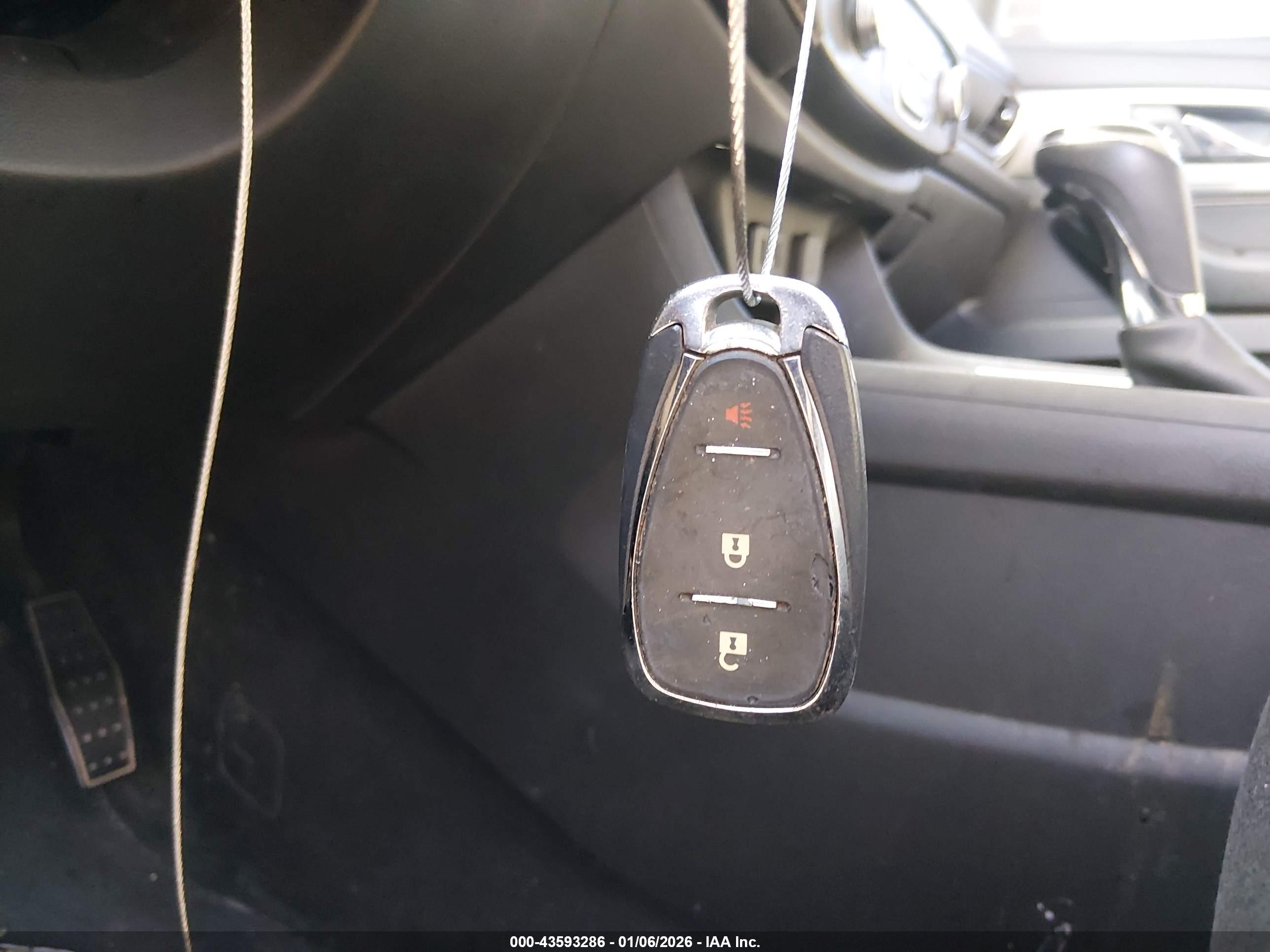 CHEVROLET TRAVERSE image 11