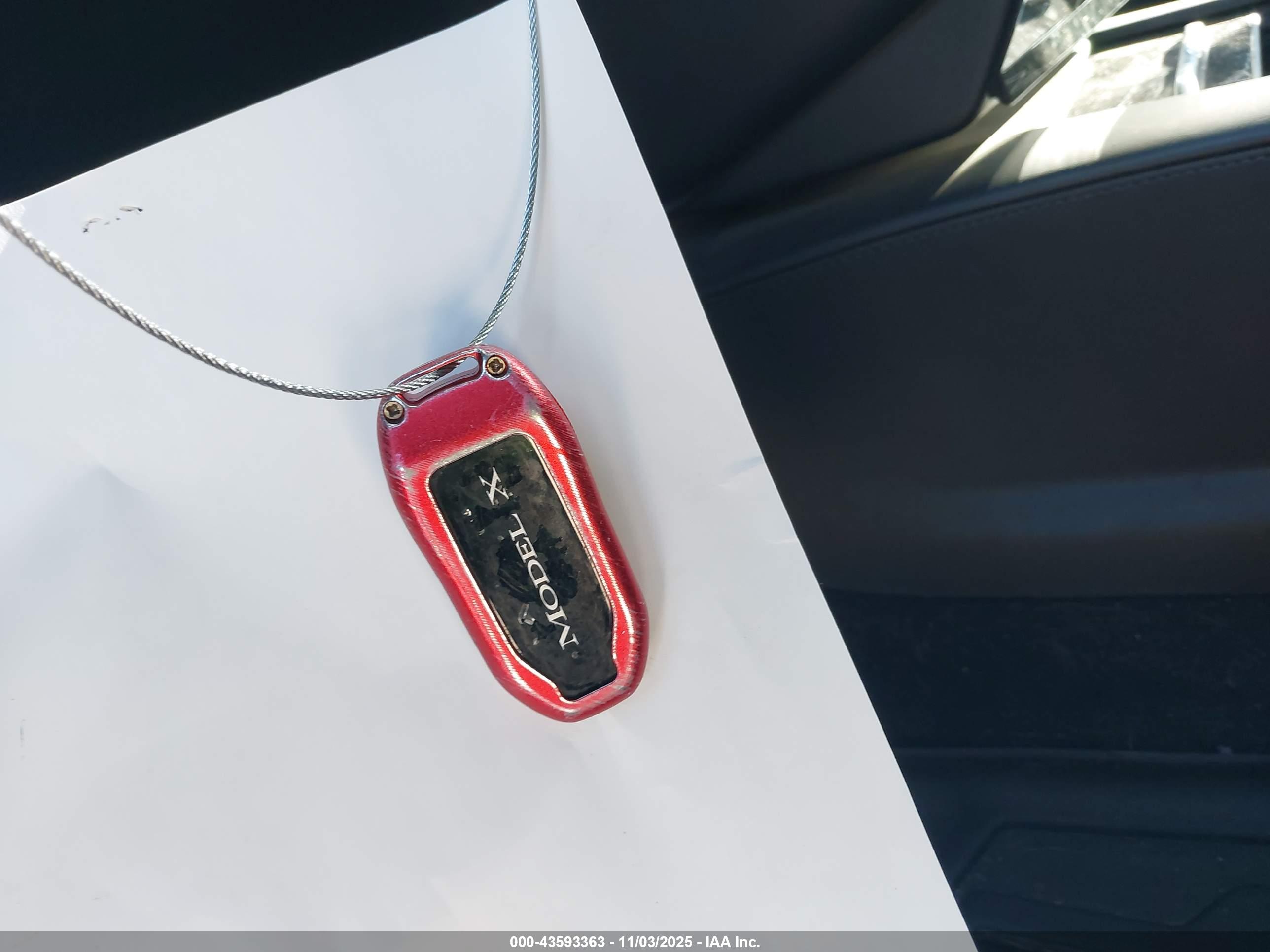 TESLA MODEL image 11