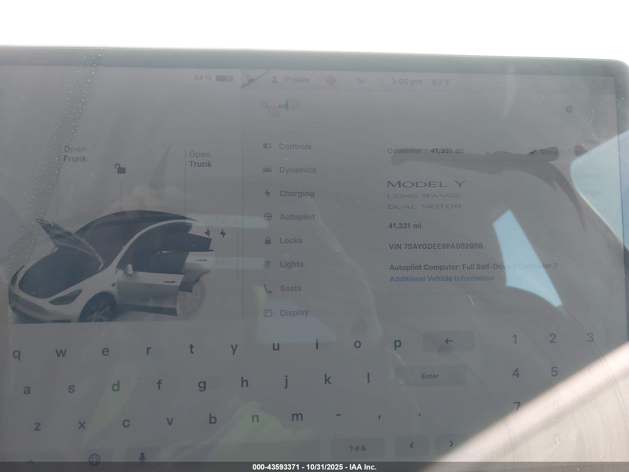 TESLA MODEL image 7