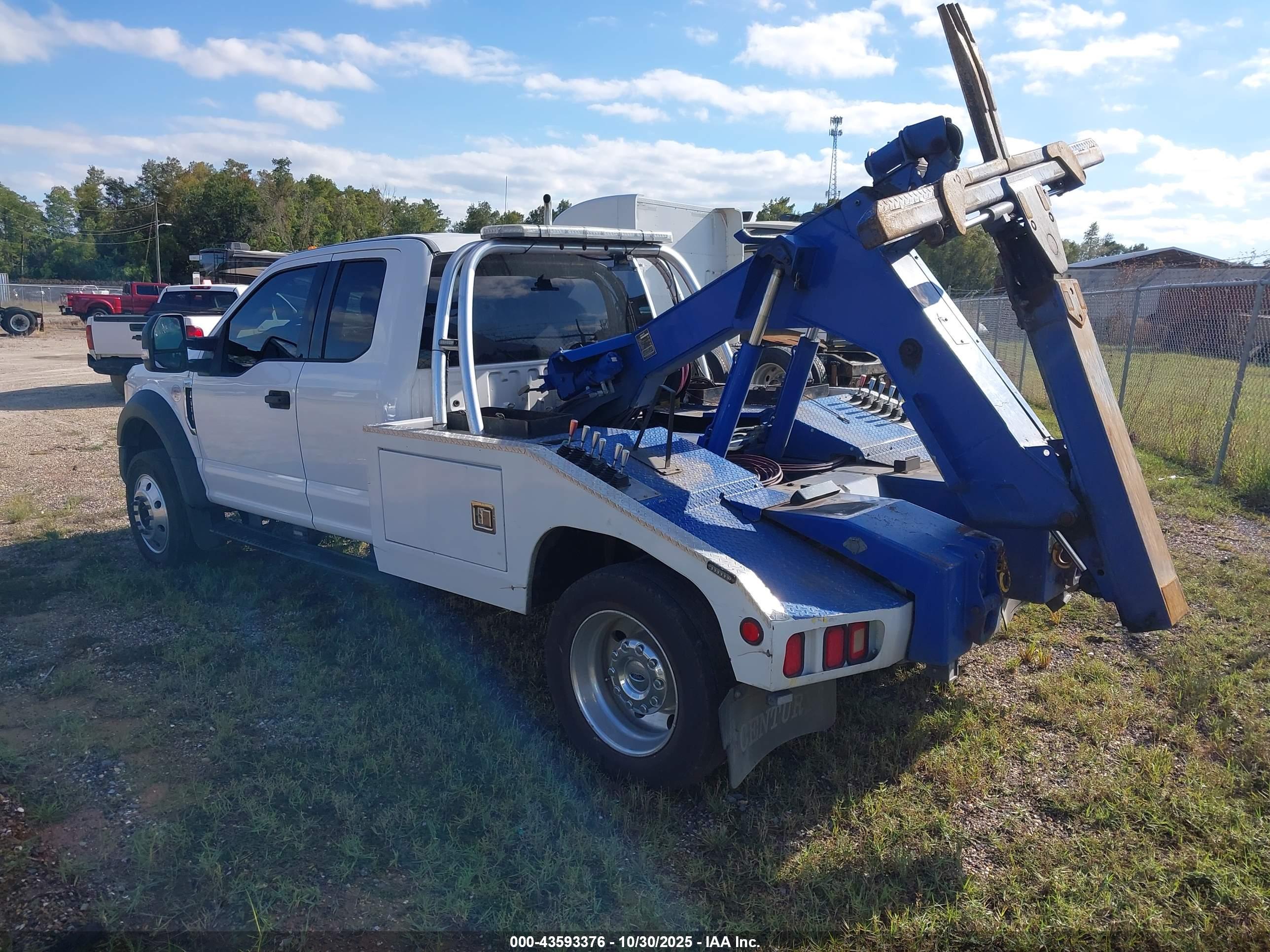 FORD F-450 image 3
