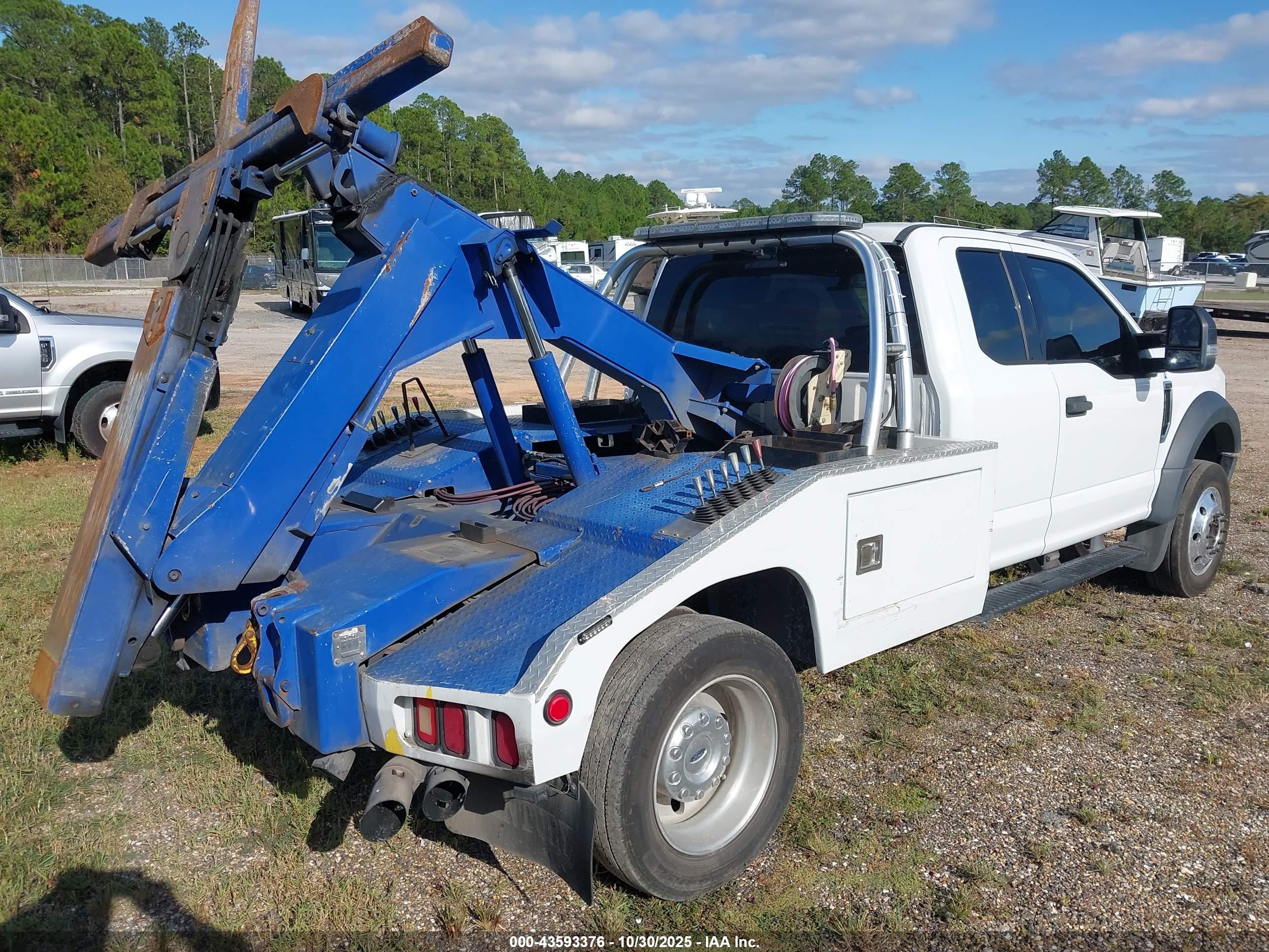 FORD F-450 image 4