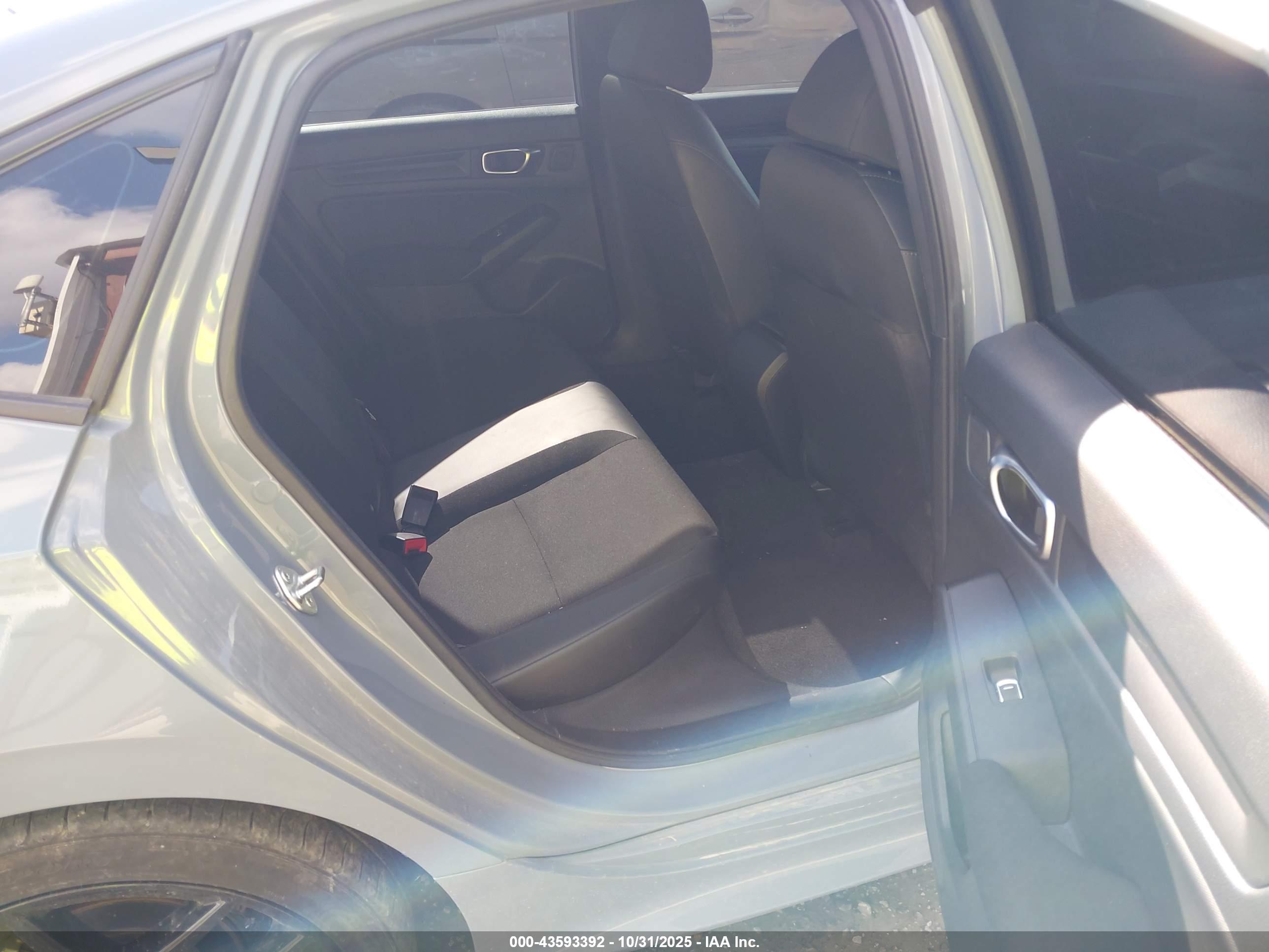 HONDA CIVIC image 8