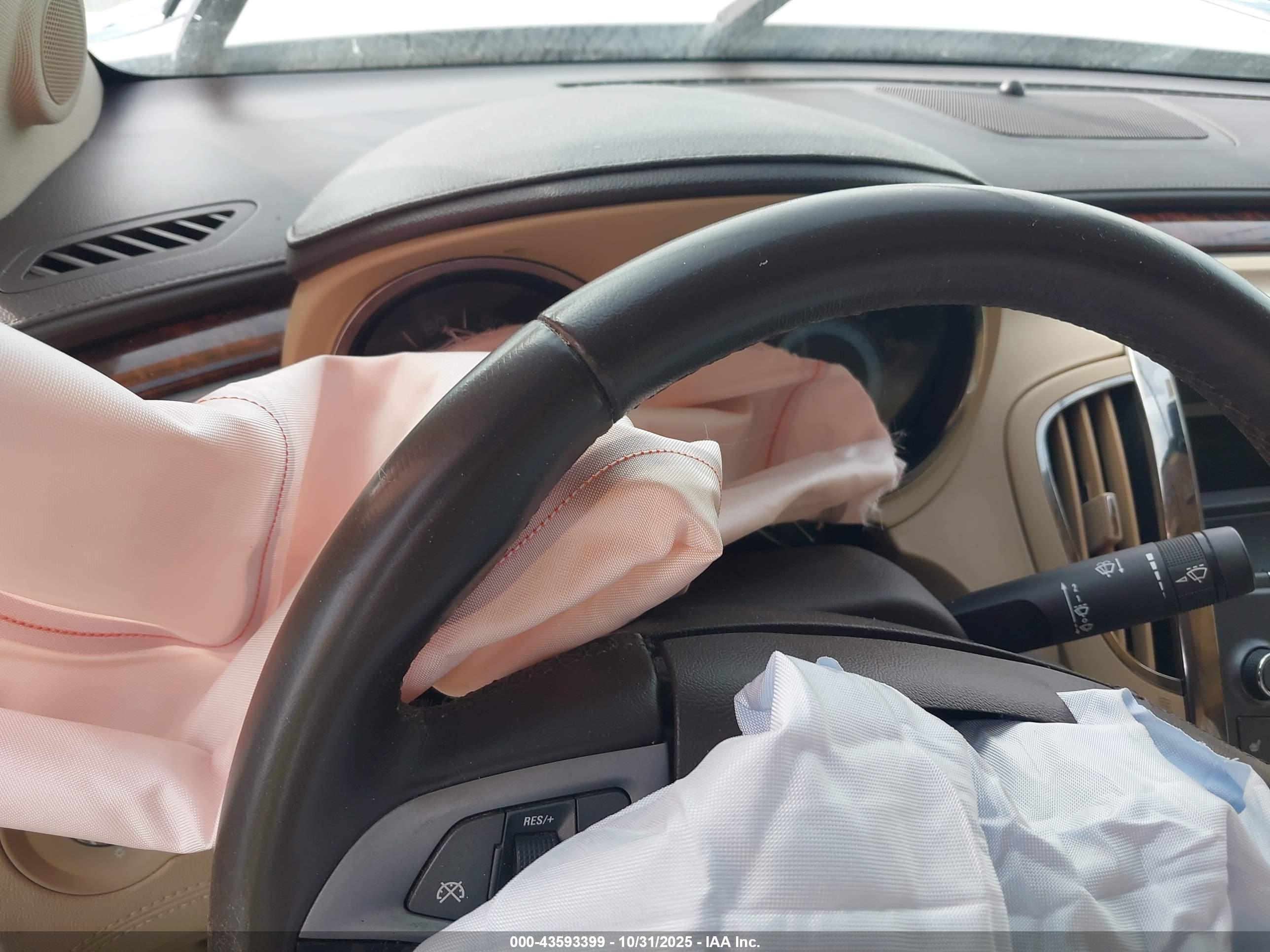 BUICK LACROSSE image 7