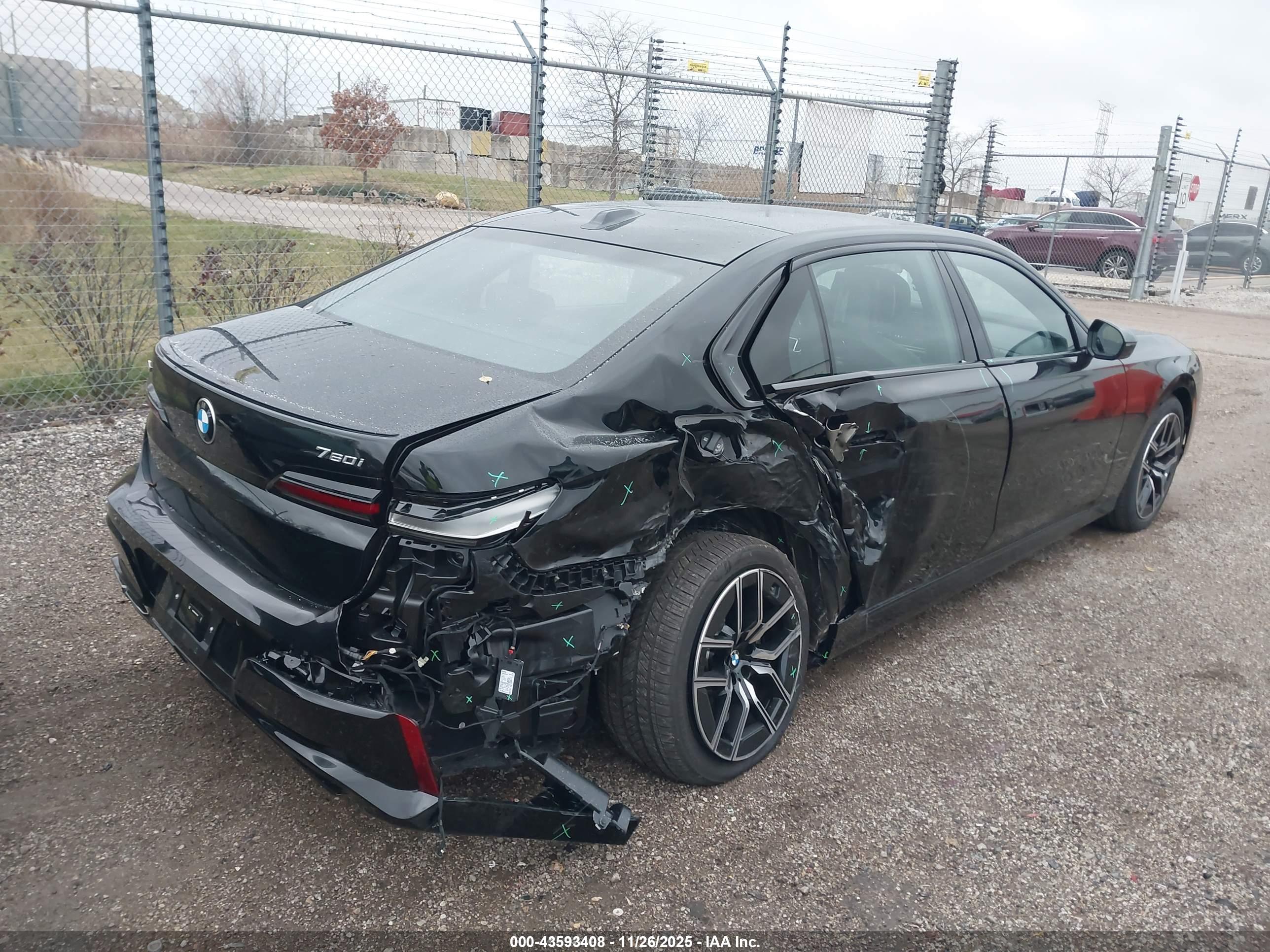 BMW 760I image 4