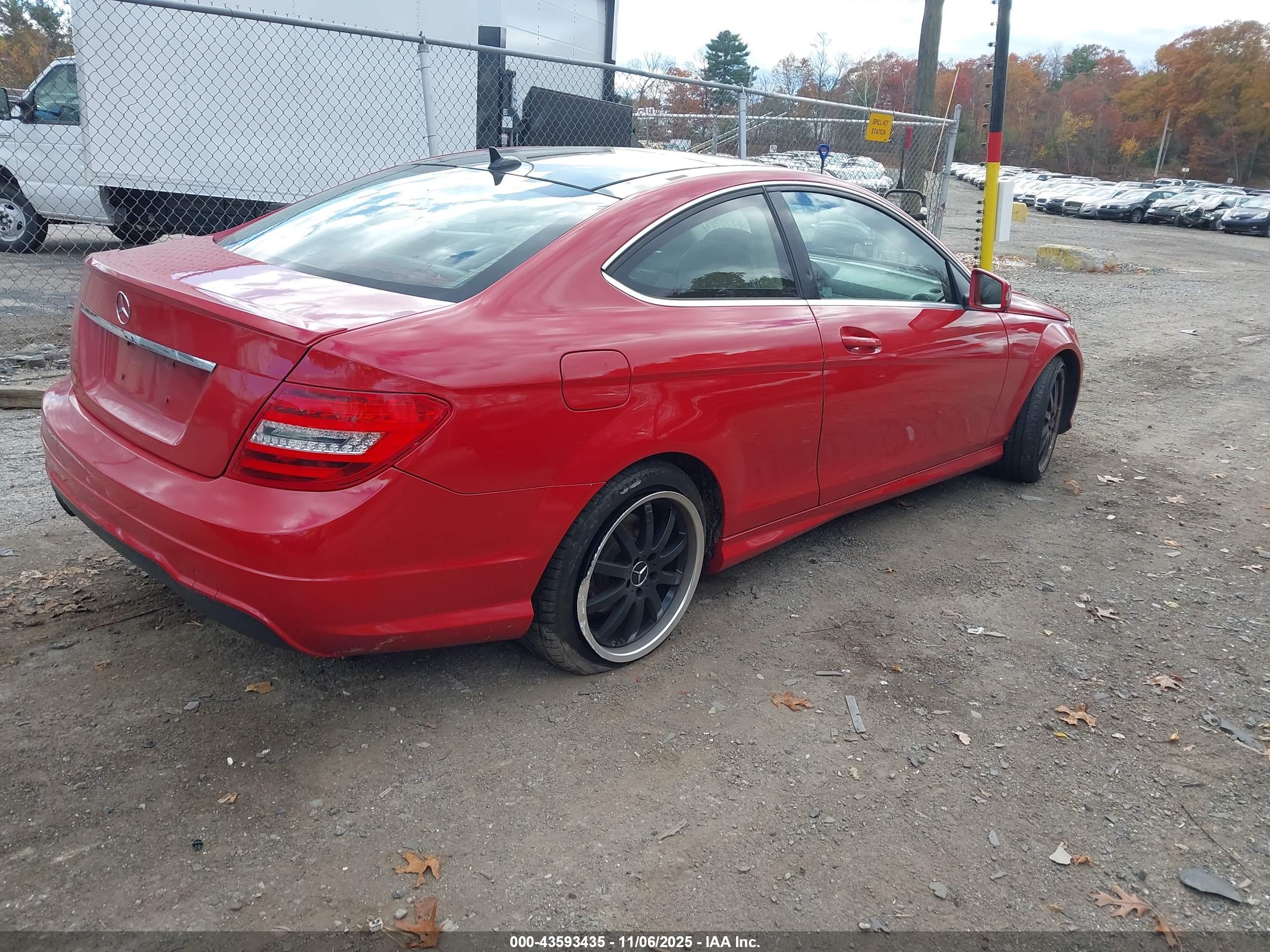 MERCEDES-BENZ C image 4