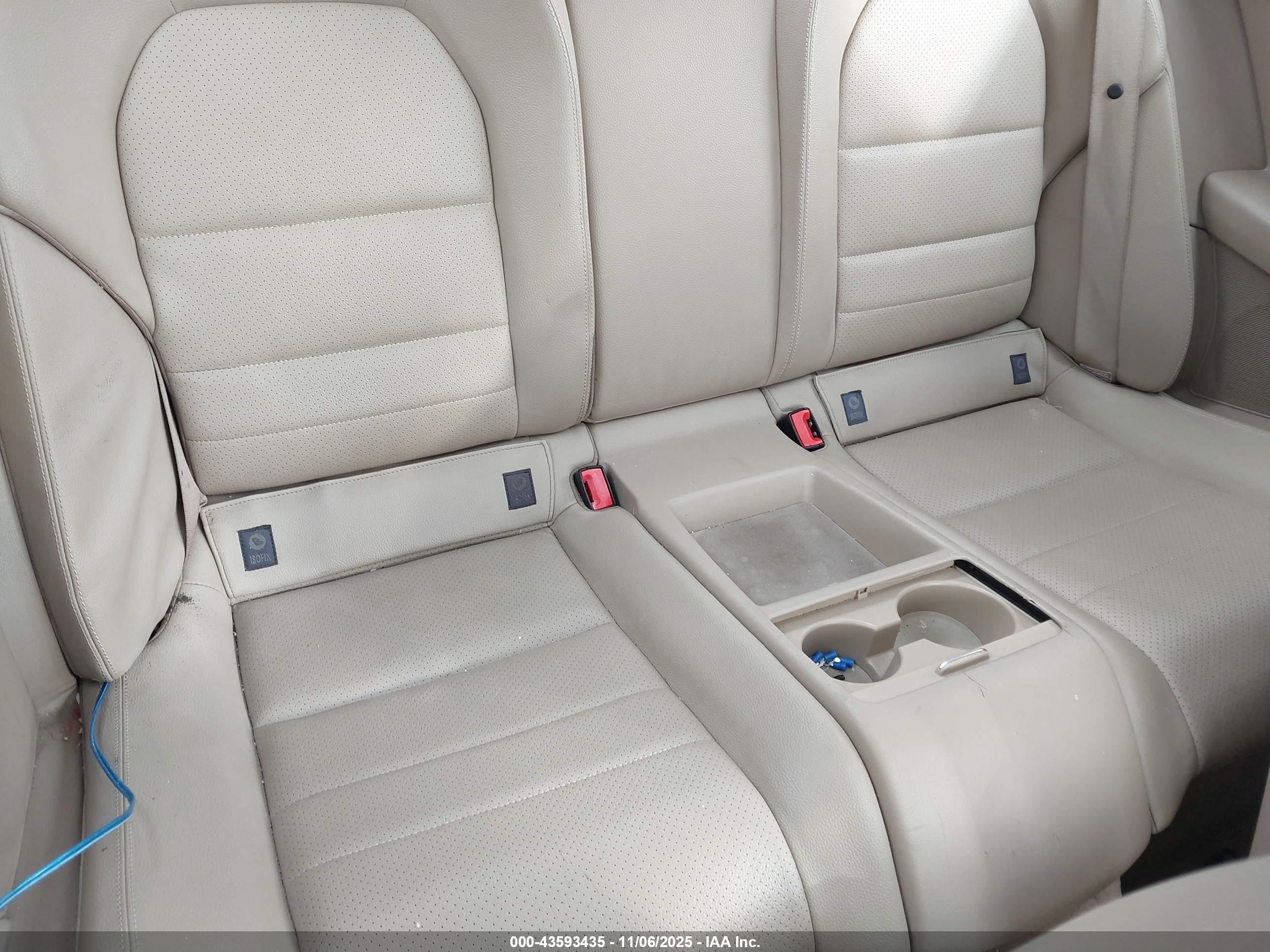 MERCEDES-BENZ C image 8