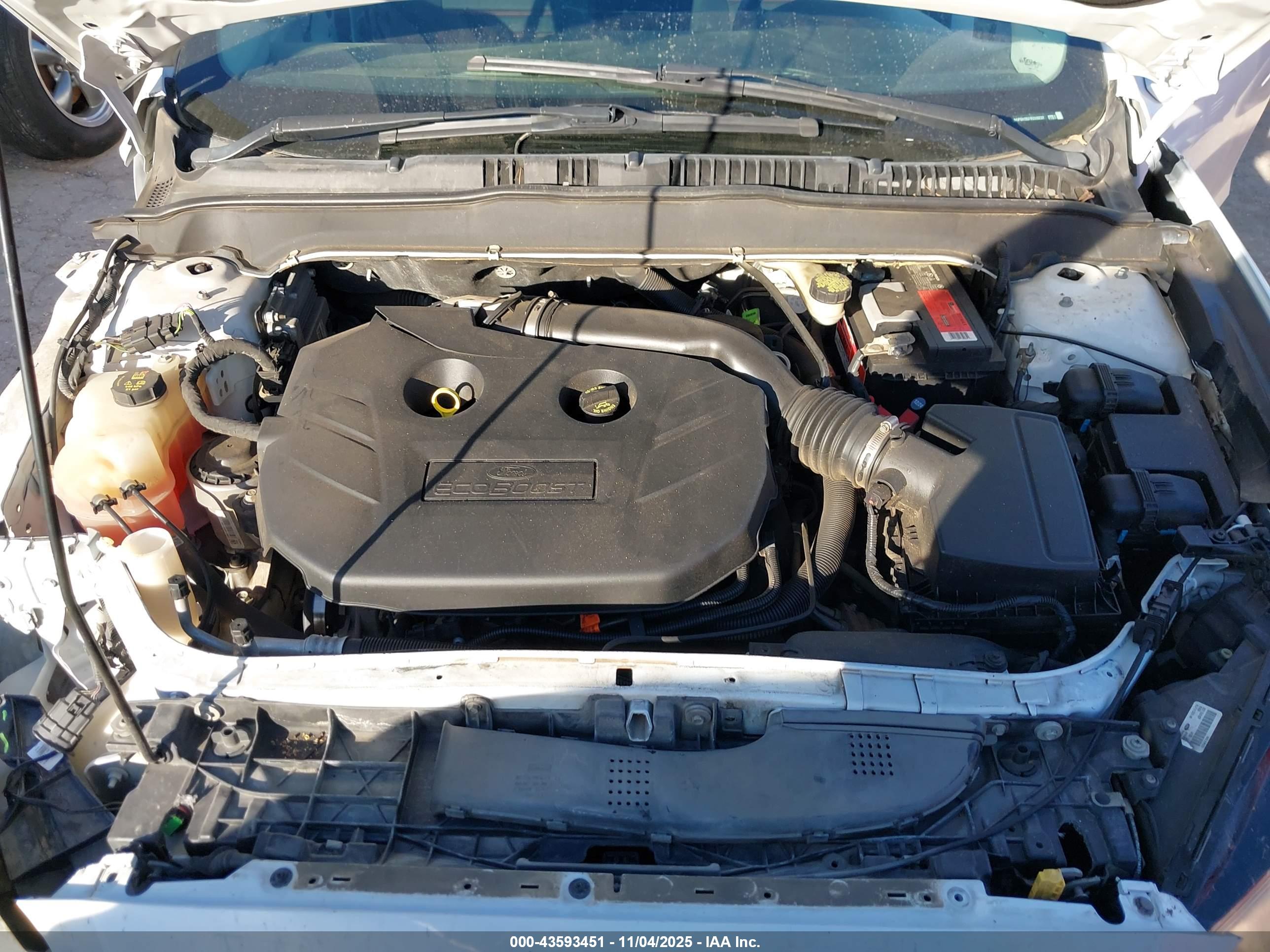 FORD FUSION image 10