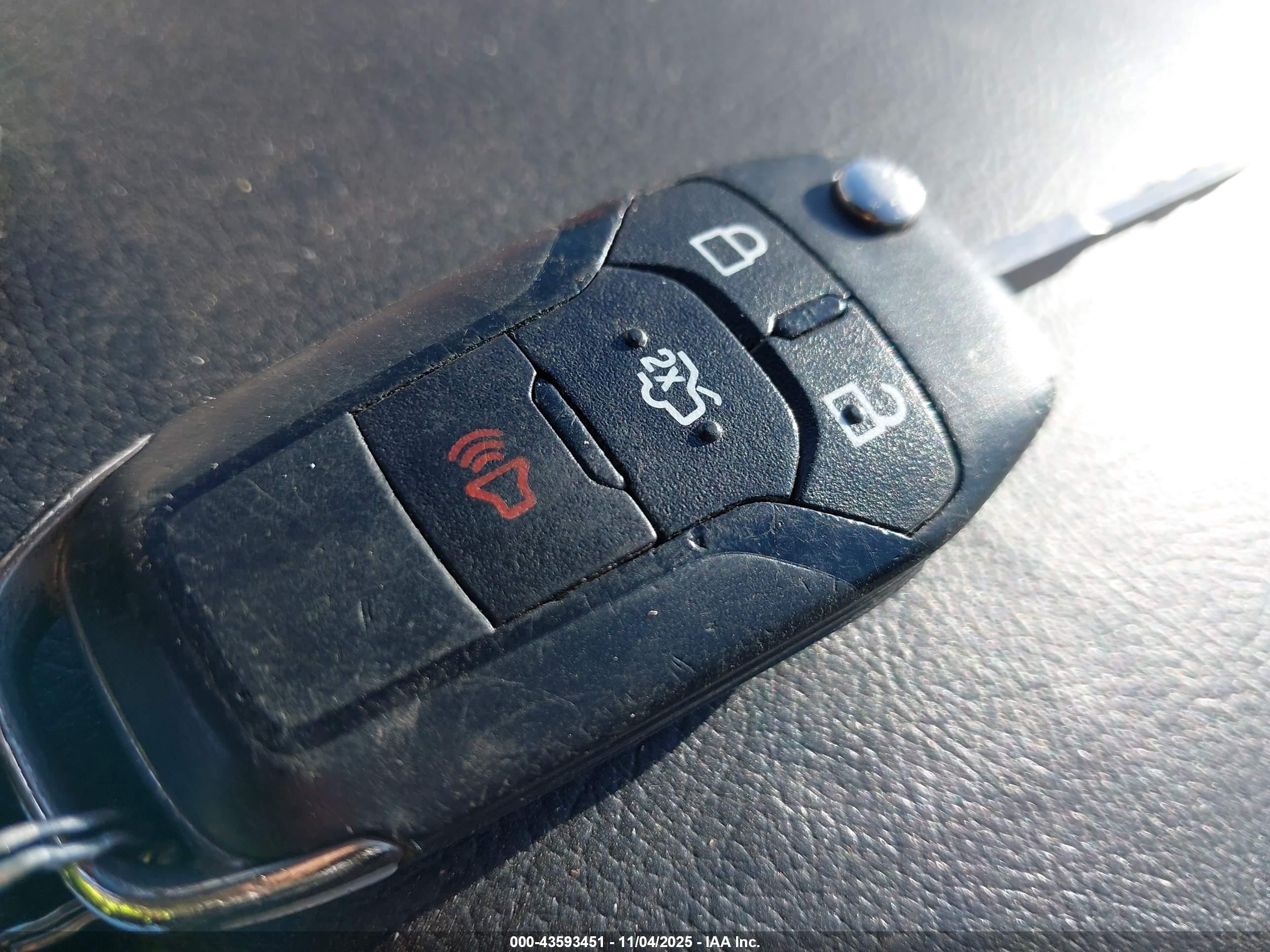 FORD FUSION image 11