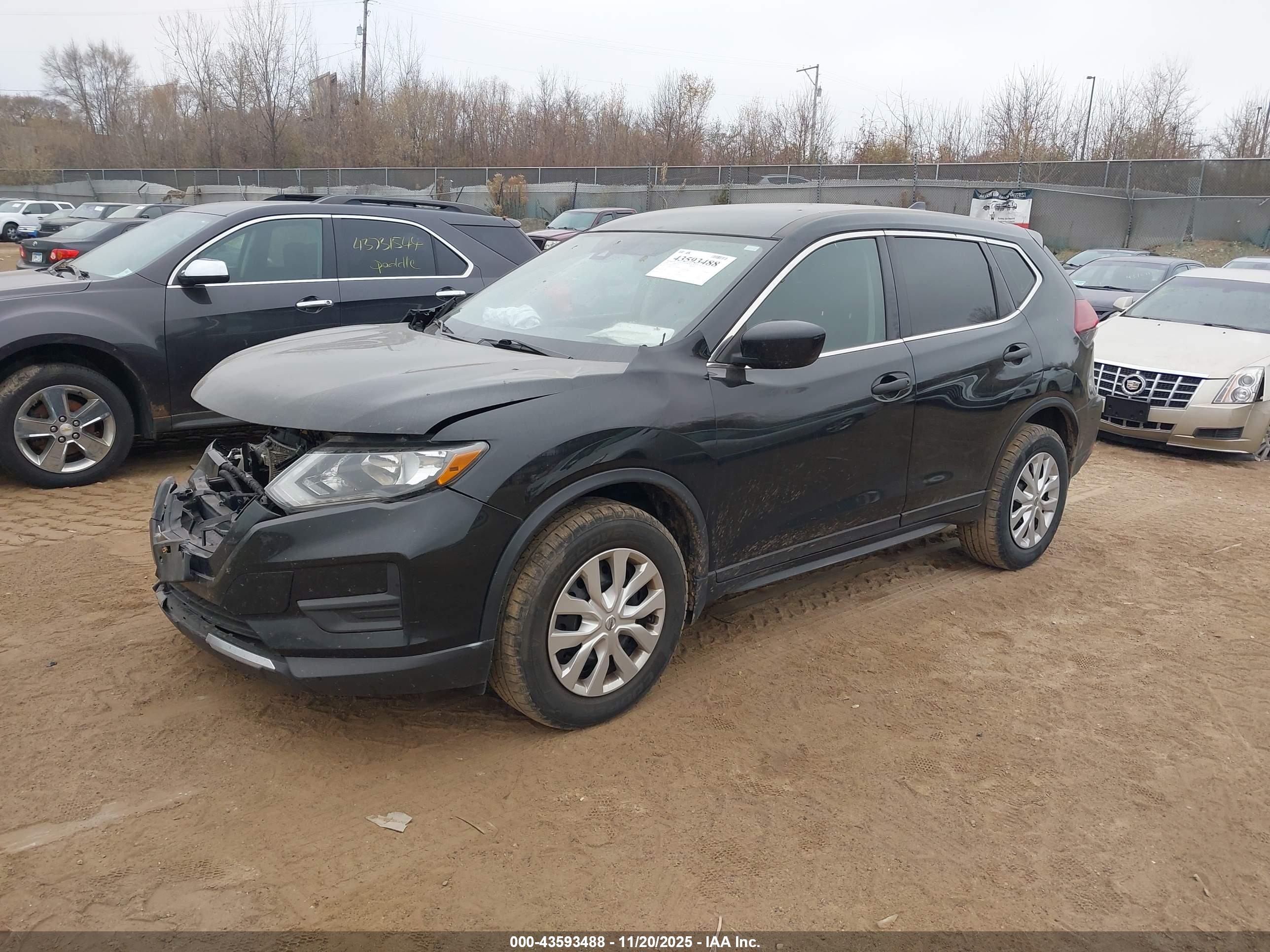 NISSAN ROGUE image 2