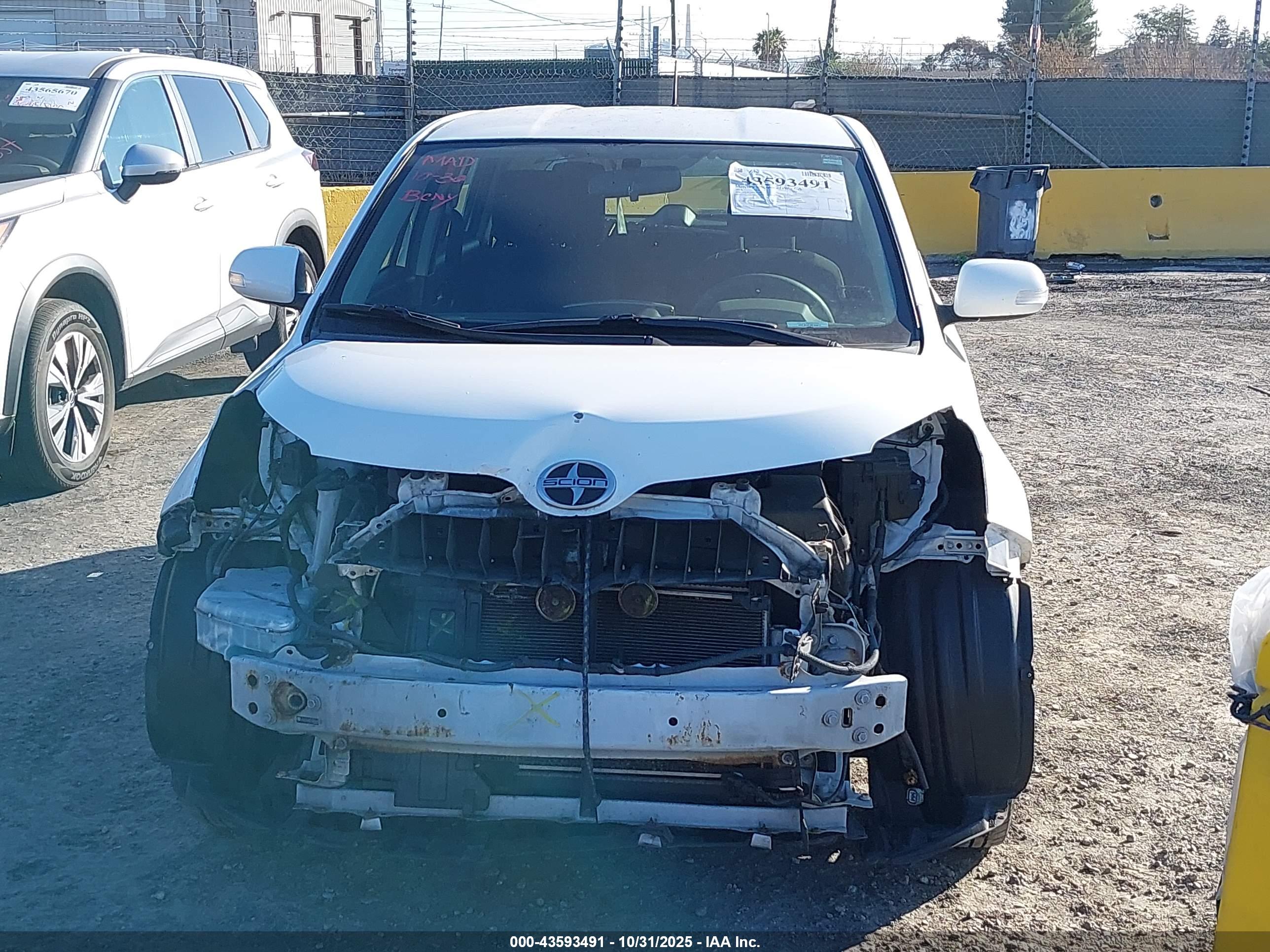 SCION XD image 6