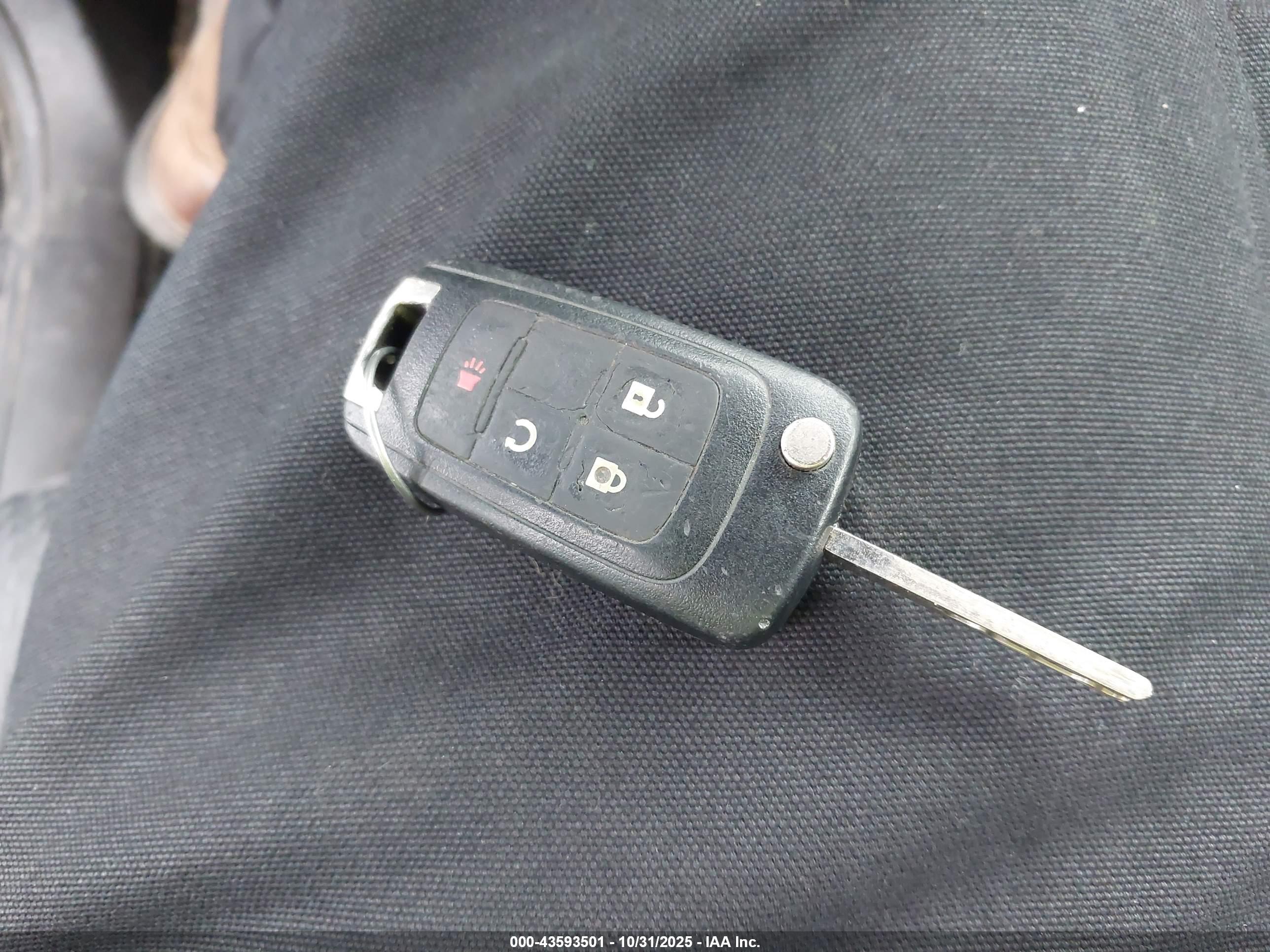 CHEVROLET EQUINOX image 11